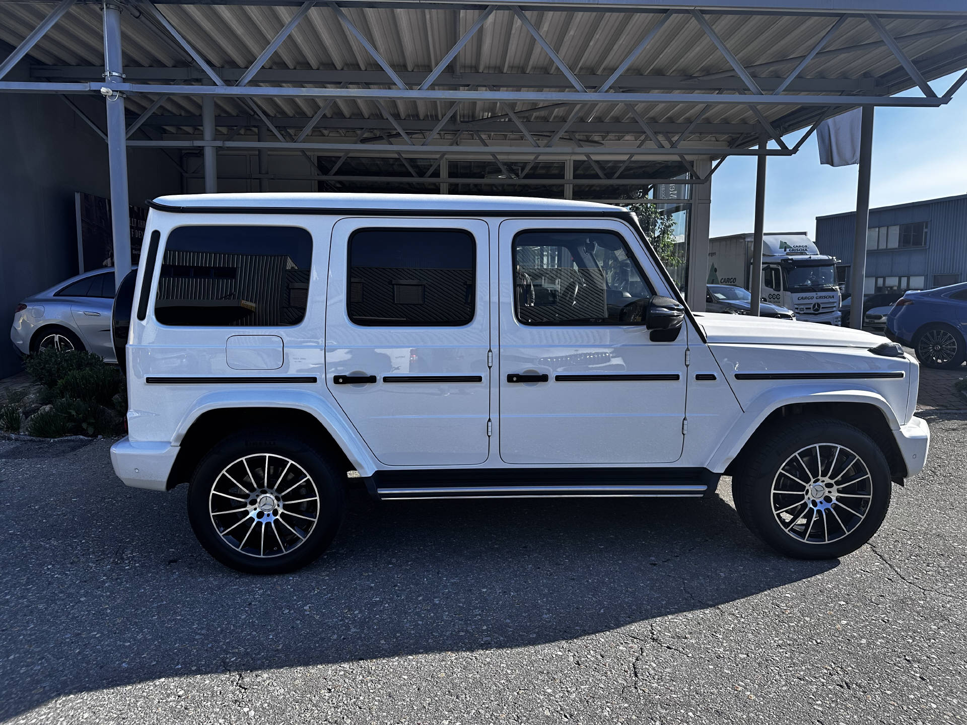 MERCEDES-BENZ G 400 d AMG Line-showroom-element-1