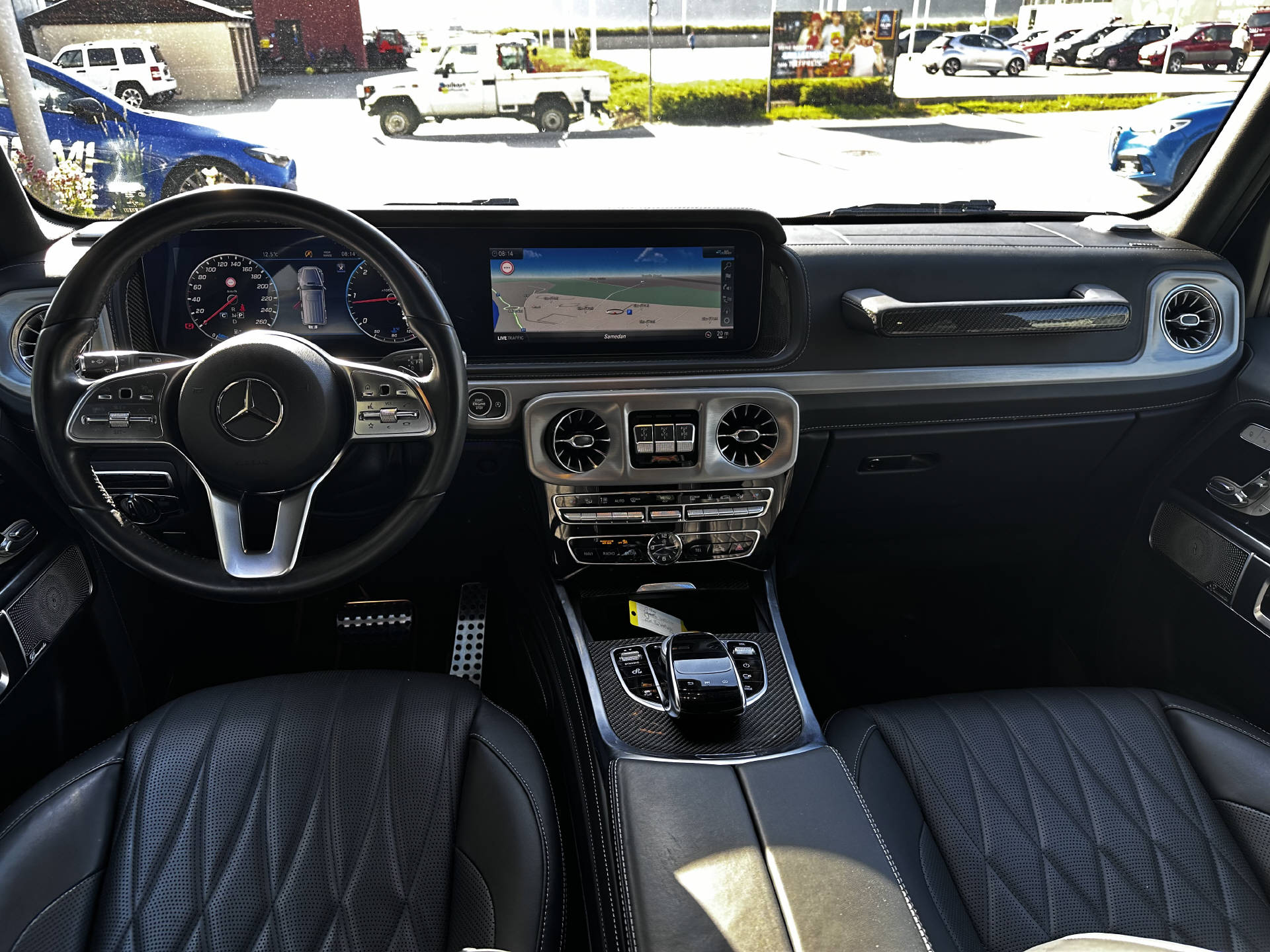 MERCEDES-BENZ G 400 d AMG Line-image-9