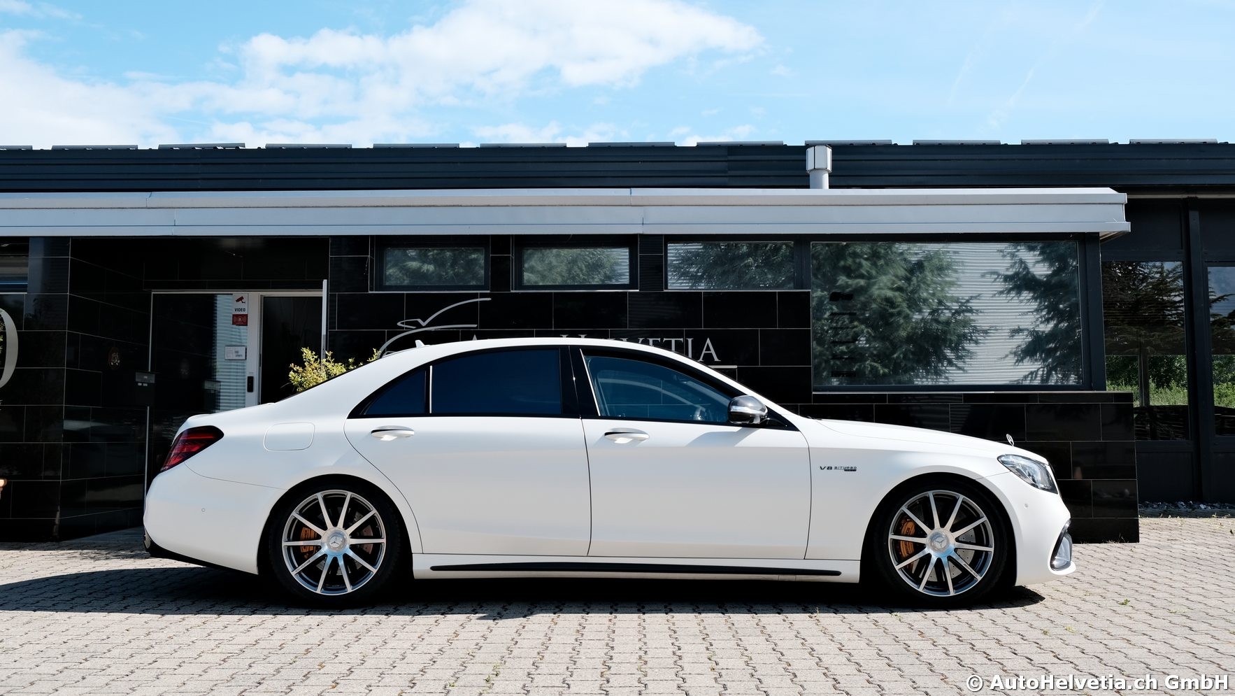 MERCEDES-BENZ S 63 AMG L 4Matic+ 9G-Tronic-image-4