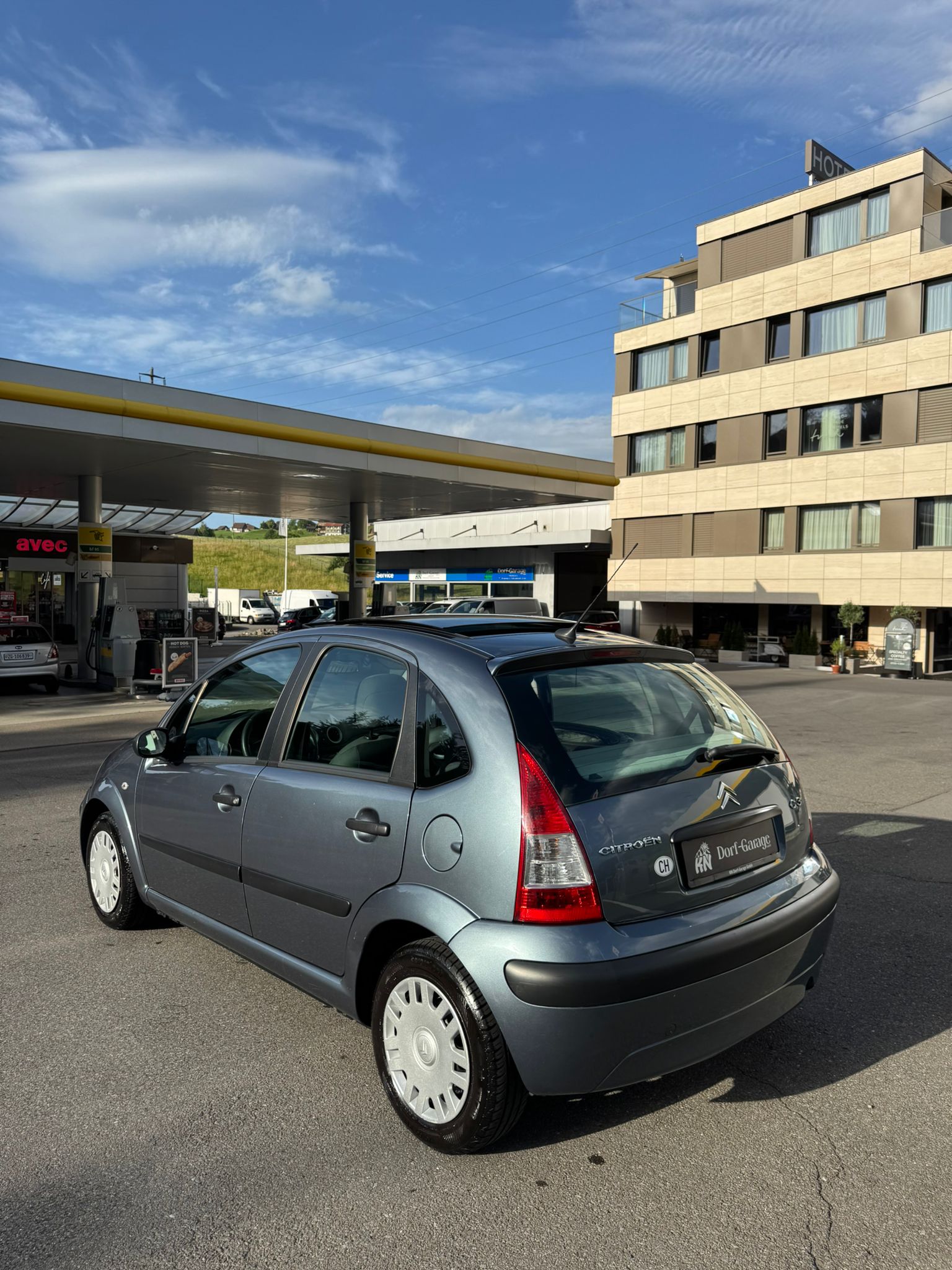 CITROEN C3 1.4i Exclusive-image-4