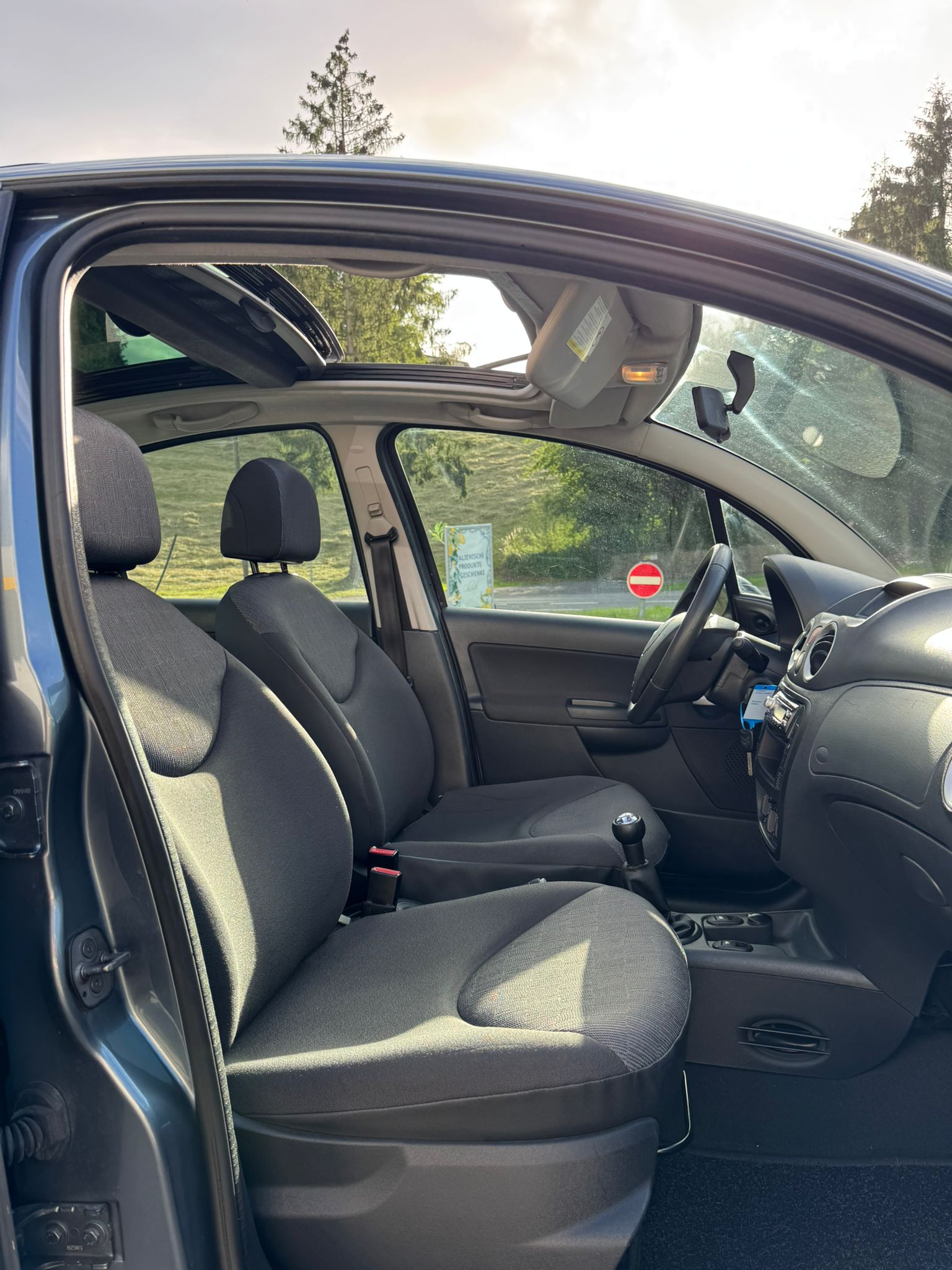 CITROEN C3 1.4i Exclusive-image-10