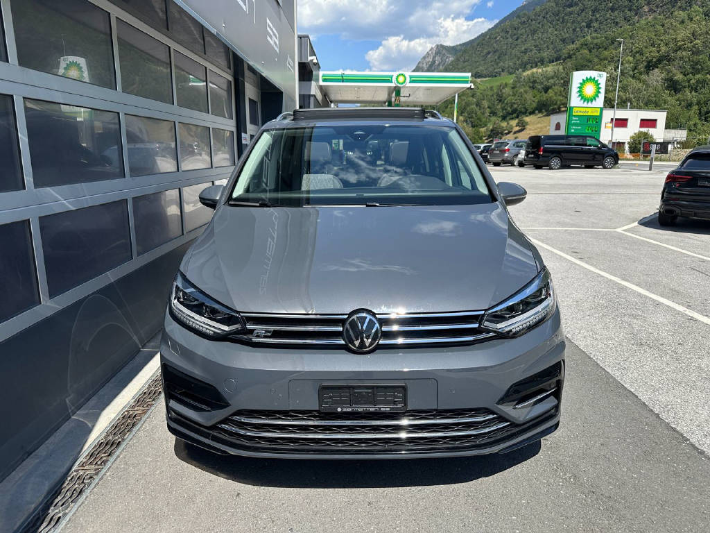 VW Touran 1.5 TSI R-Line DSG 7 Places-showroom-element-2
