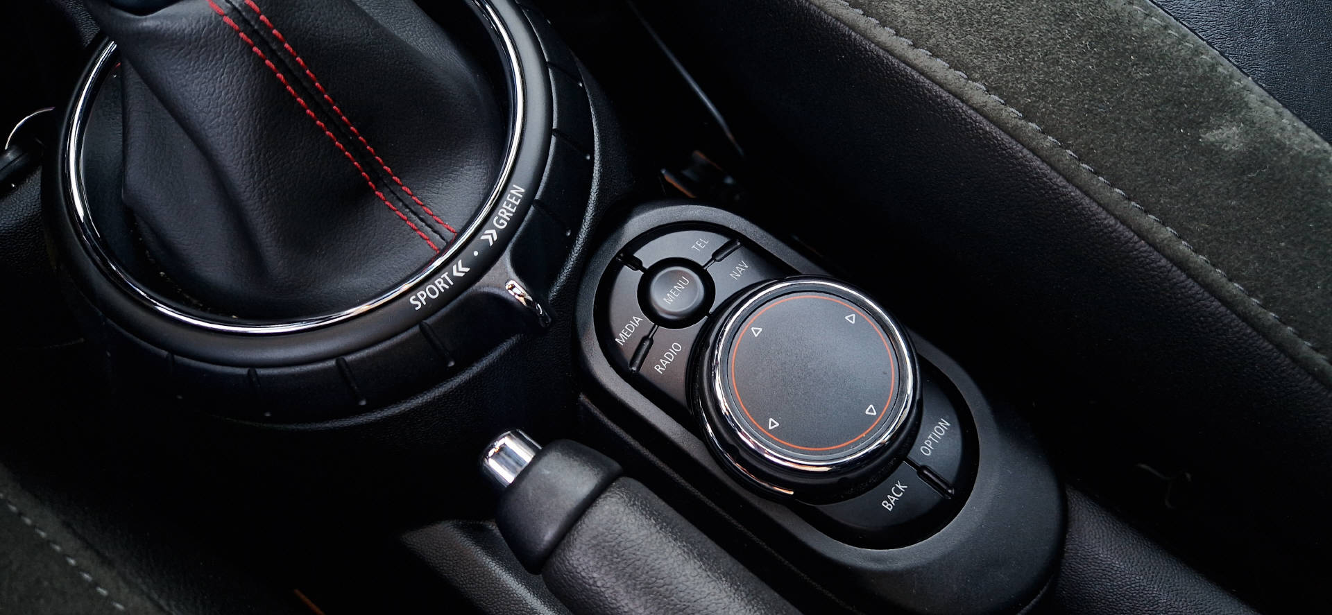 MINI Mini F56 2.0i Cooper S SAG JCW-image-12