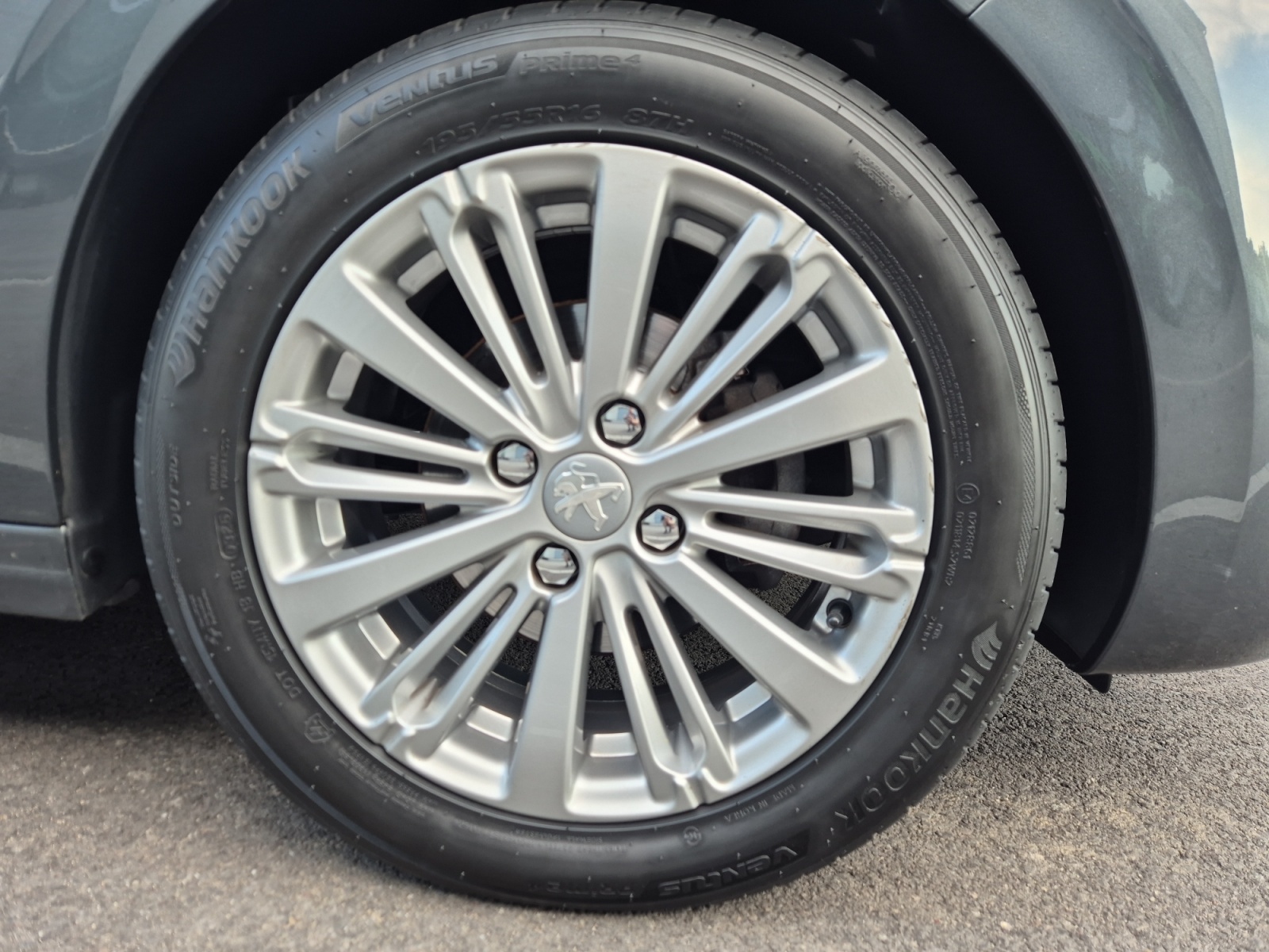 PEUGEOT 208 1.2 PureTech Active-image-9