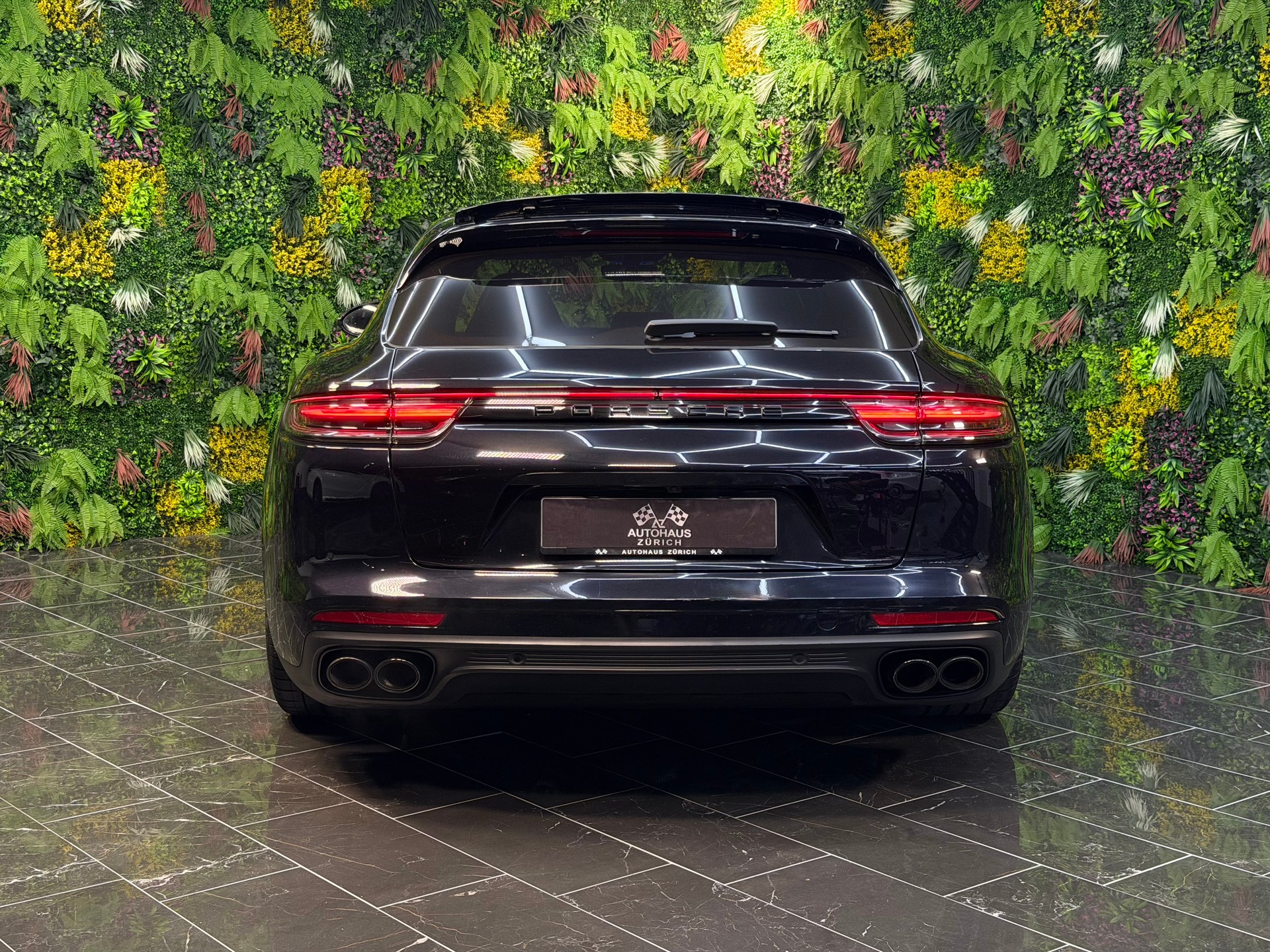PORSCHE Panamera 4 E-Hybrid Sport Turismo PDK-image-6