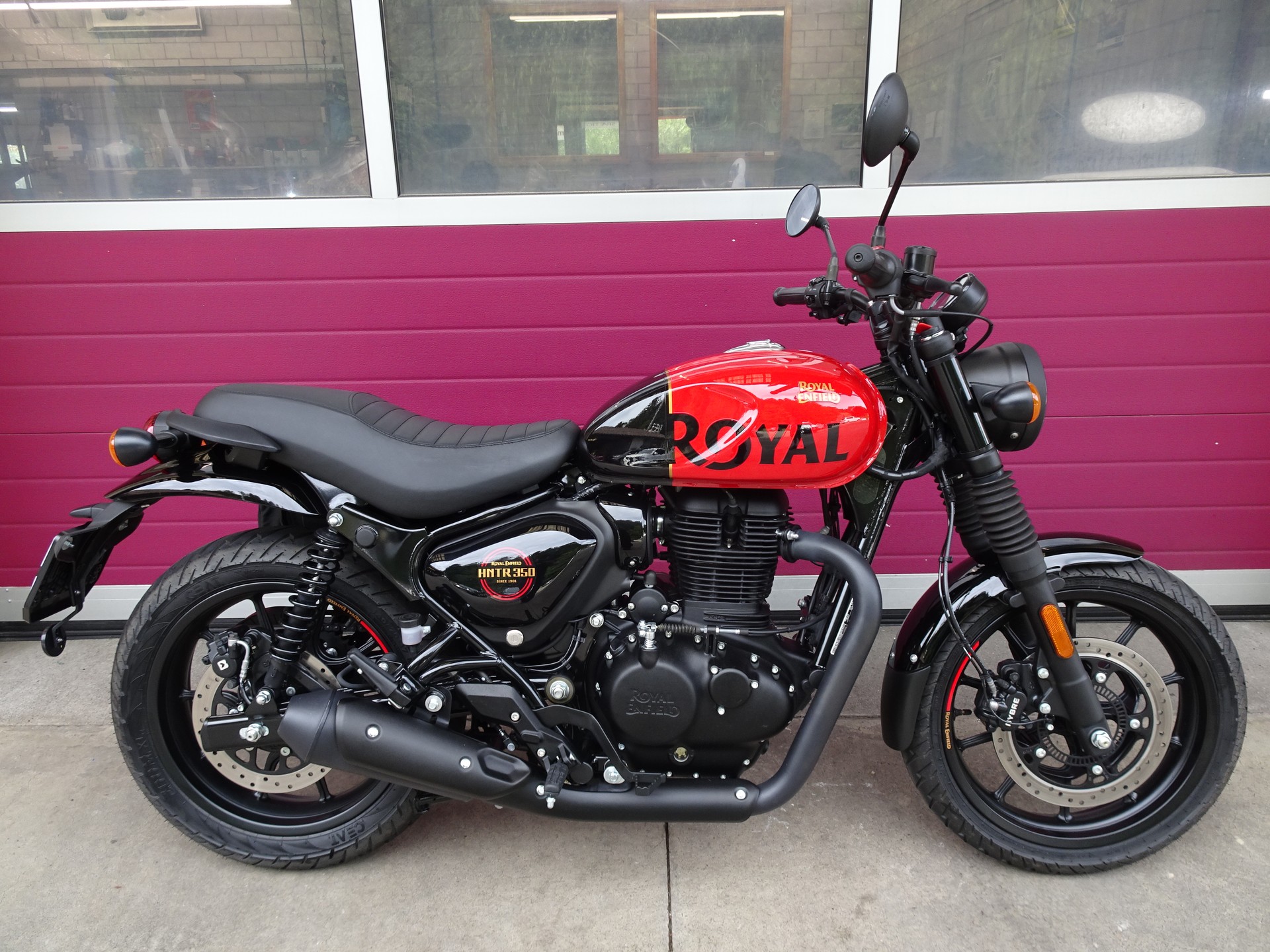 ROYAL ENFIELD Hntr 350 Rebel-image-0