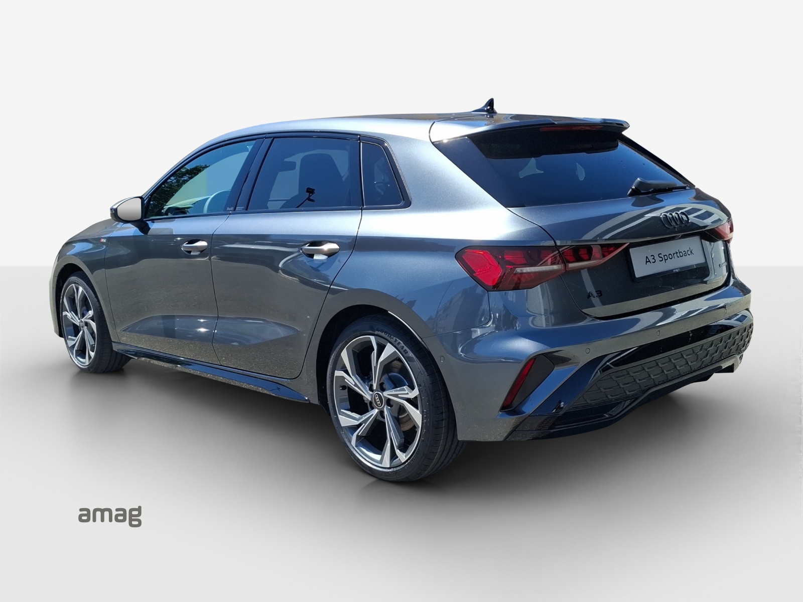 AUDI A3 Sportback TFSI 150 kW quattro S line S tronic-showroom-element-2