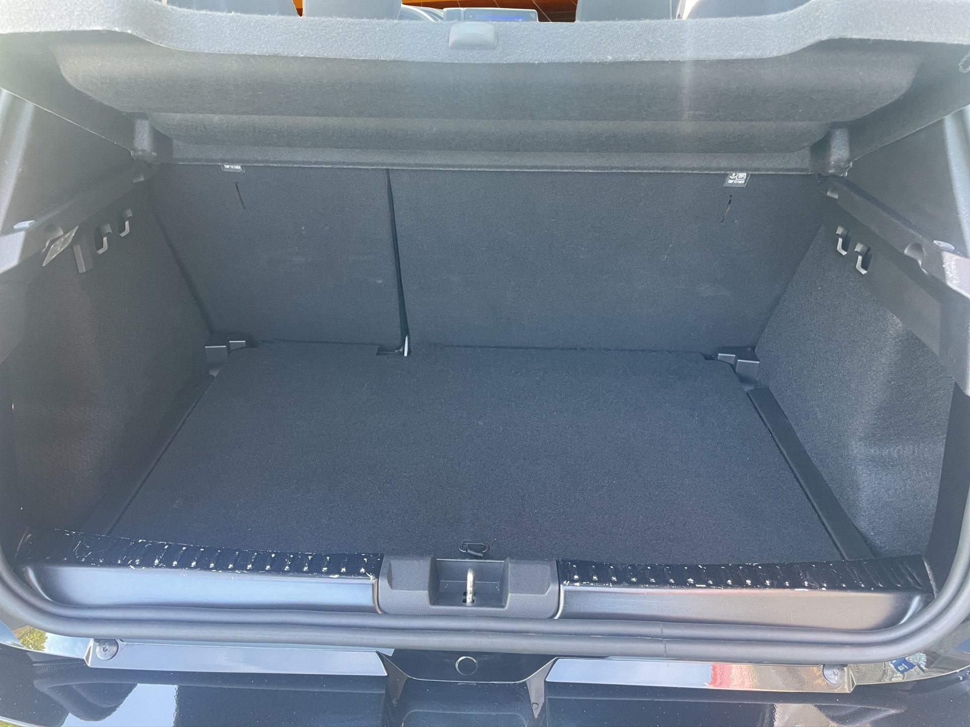 DACIA Sandero Stepway TCe 90 Comfort CVT-image-15