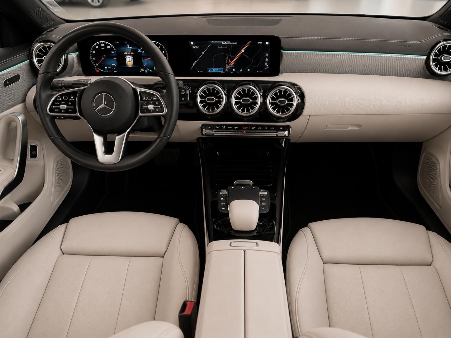 MERCEDES-BENZ CLA 200 | Apple CarPlay | Digital Cockpit | Luxus Interieur-image-13