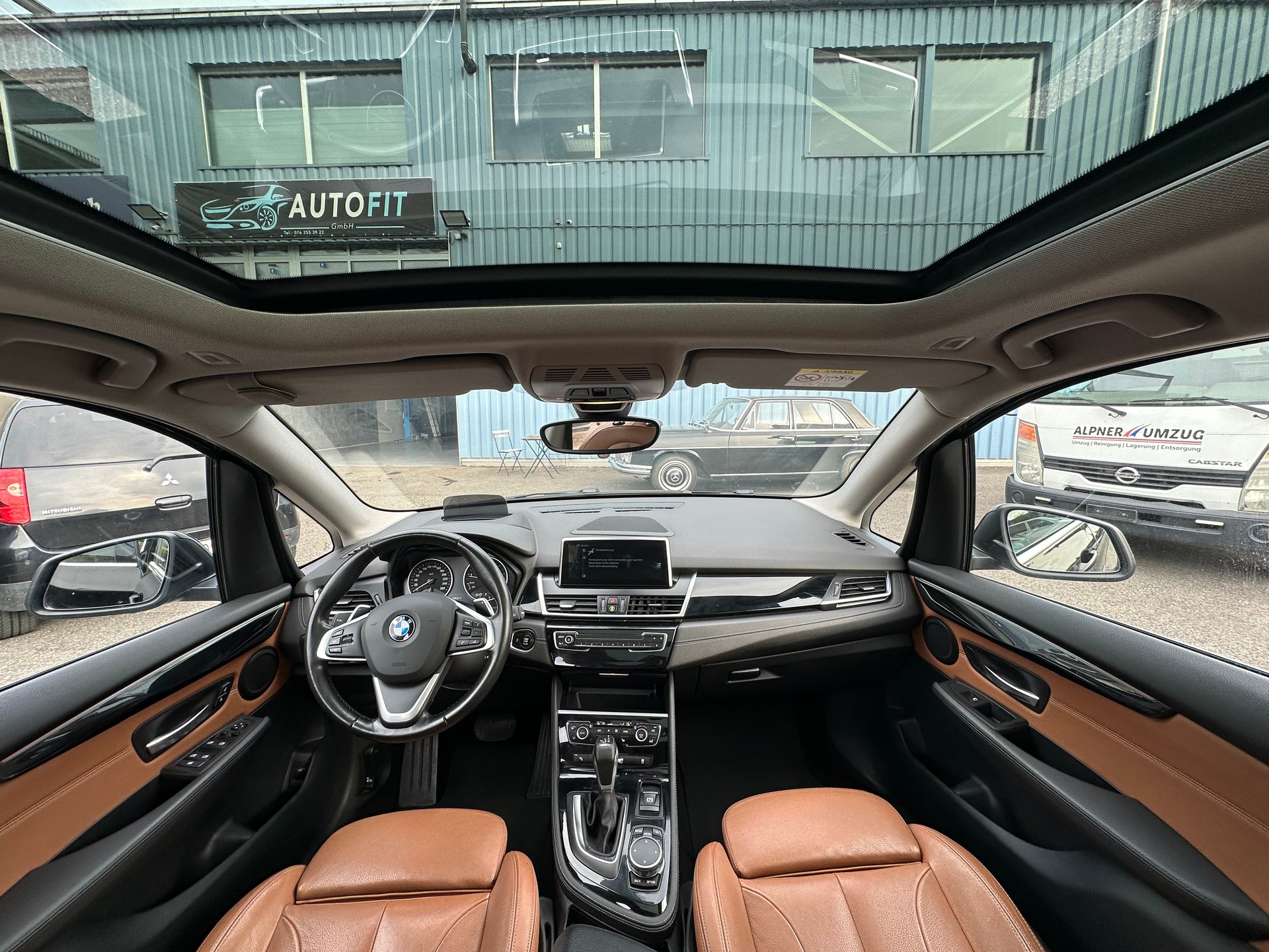 BMW 225i xDrive Active Tourer Luxury Line Steptronic-image-10