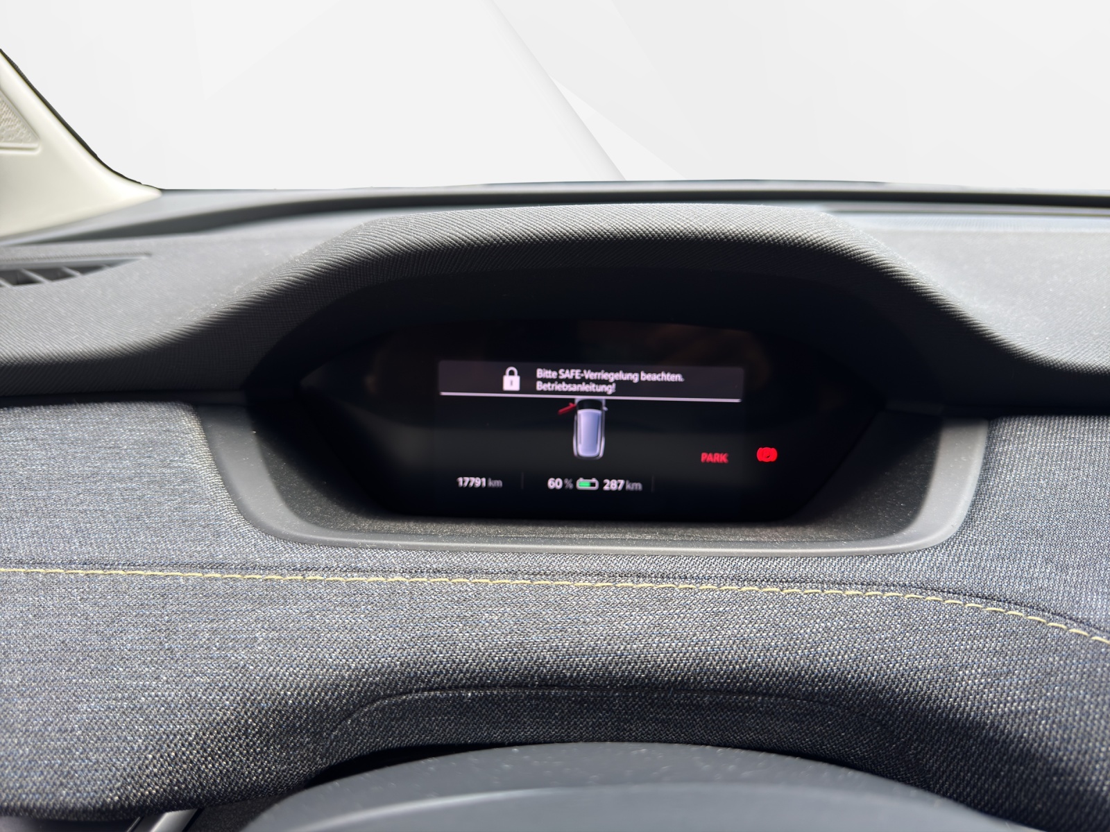 SKODA Elroq 85-image-10