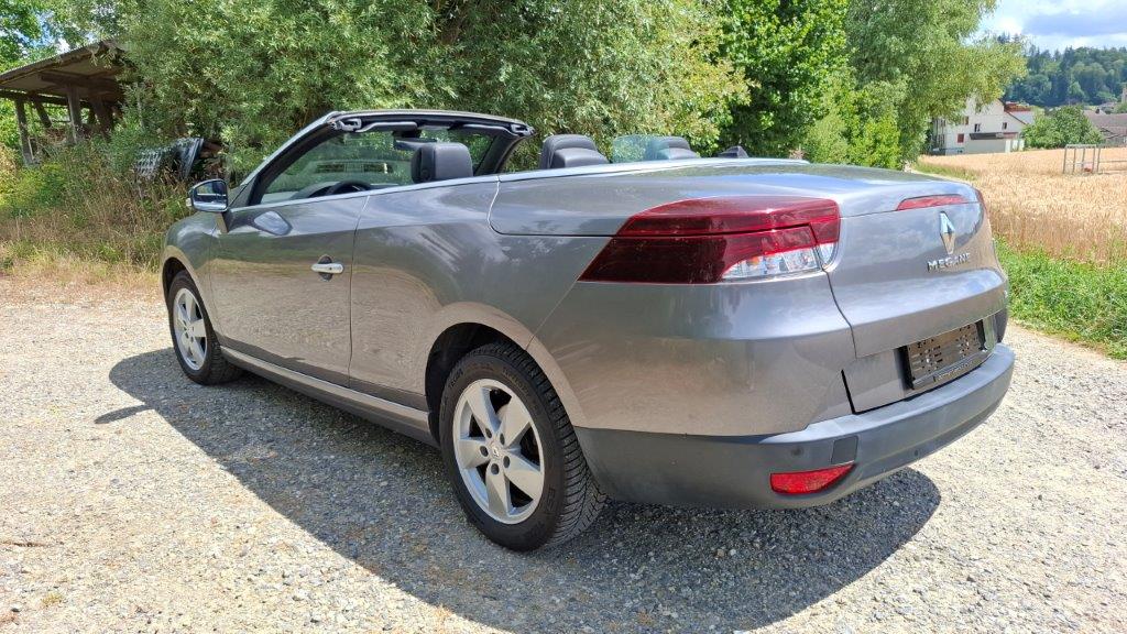 RENAULT Mégane CC 1.4 16V Turbo Floride-image-10