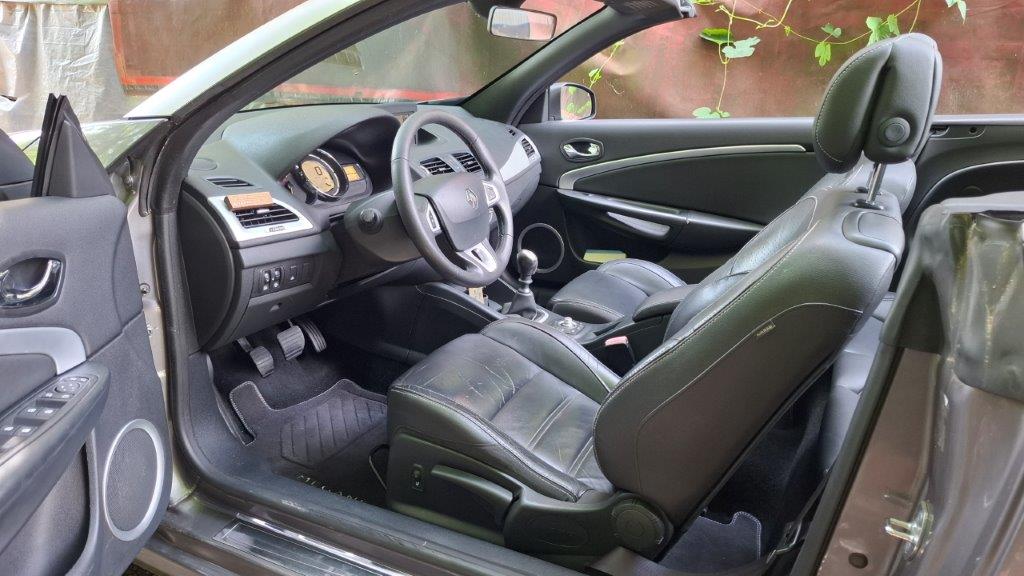 RENAULT Mégane CC 1.4 16V Turbo Floride-image-16