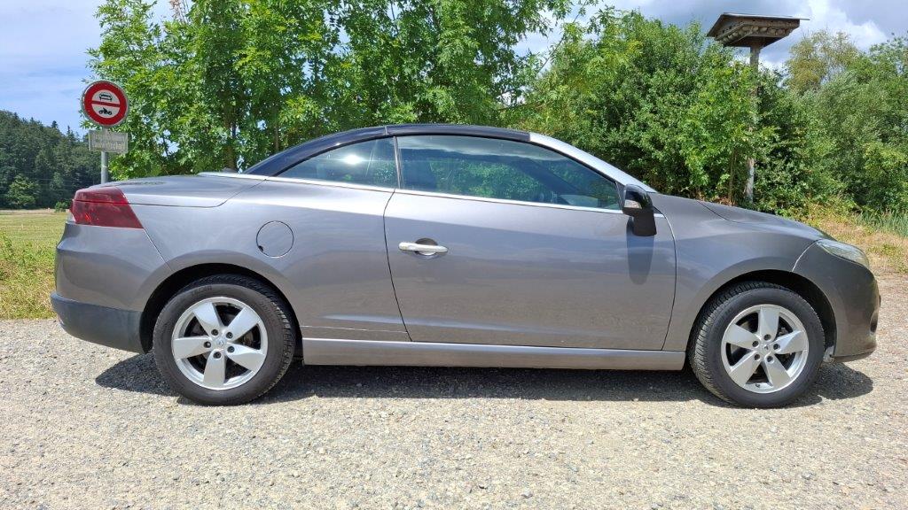 RENAULT Mégane CC 1.4 16V Turbo Floride-image-6