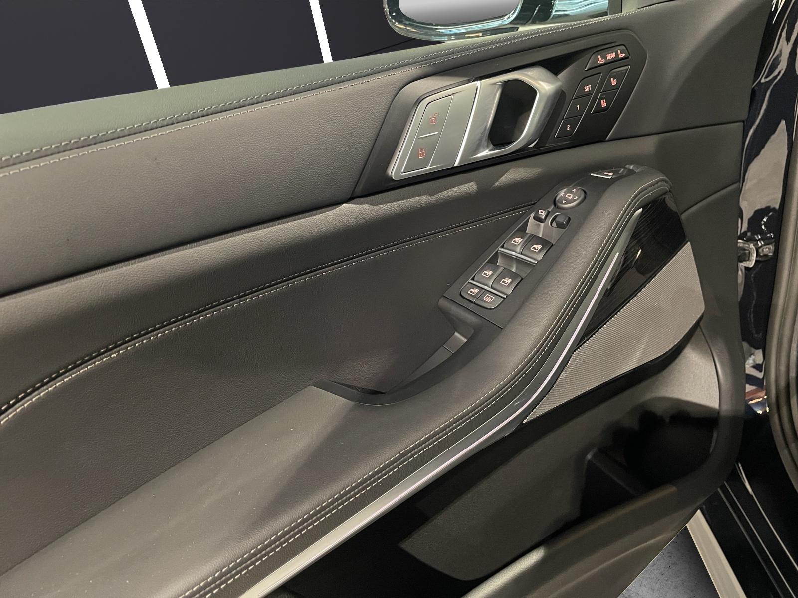 BMW X7 40i xDrive SAG-image-14
