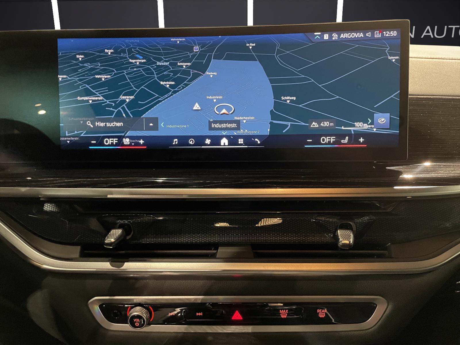 BMW X7 40i xDrive SAG-image-13