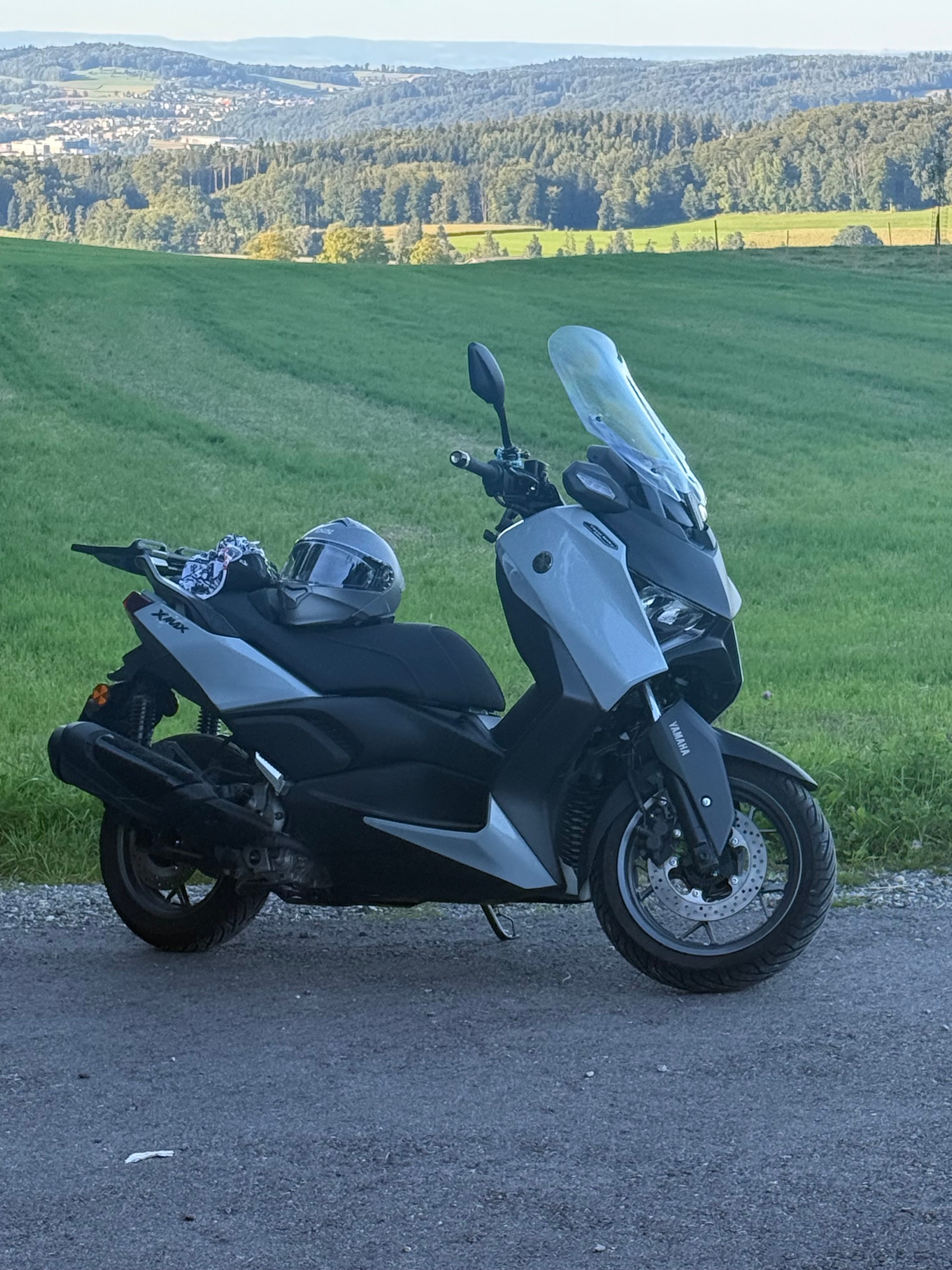 YAMAHA X-Max 300 Tech Max Plus-image-15