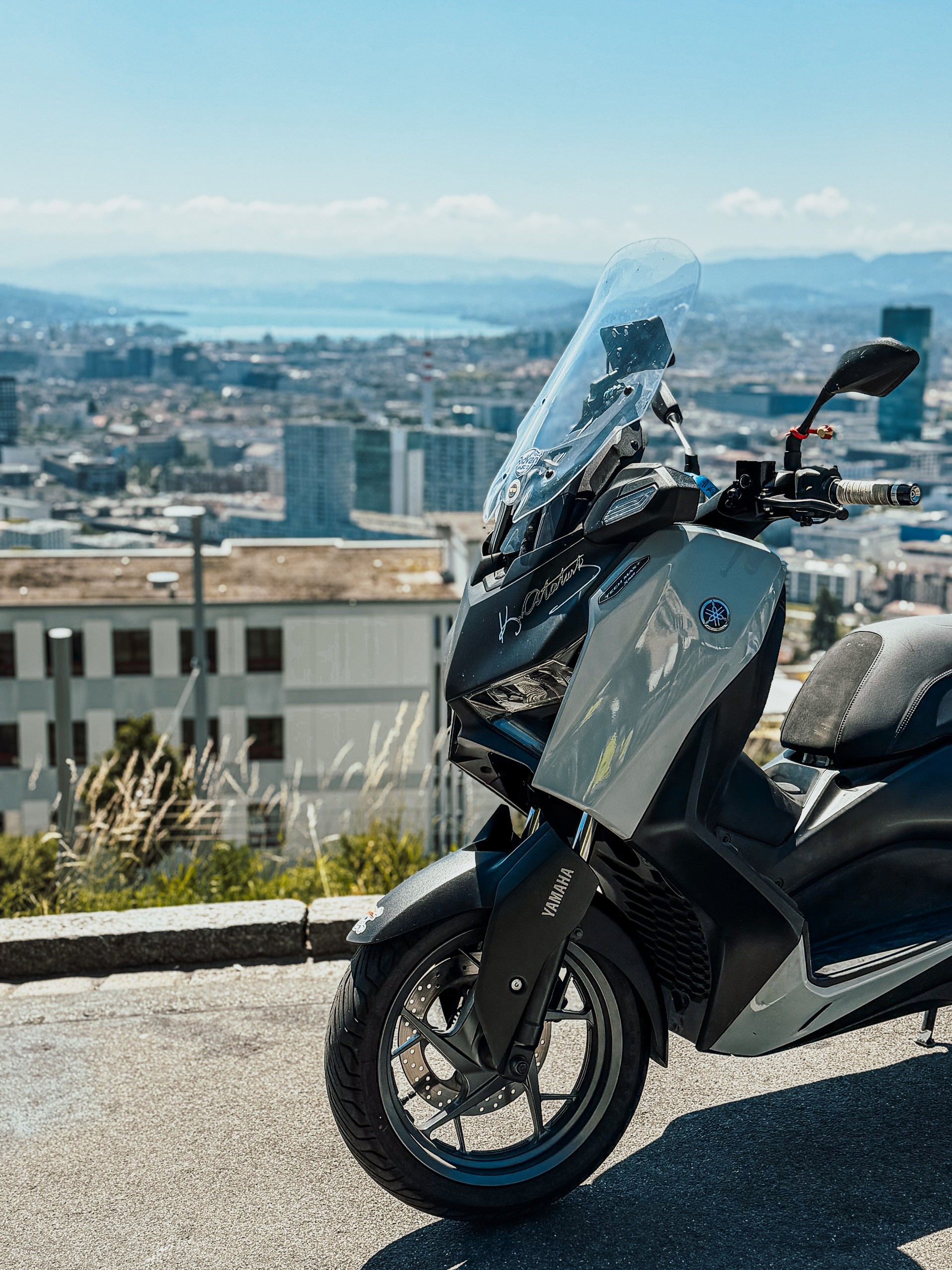 YAMAHA X-Max 300 Tech Max Plus-image-1