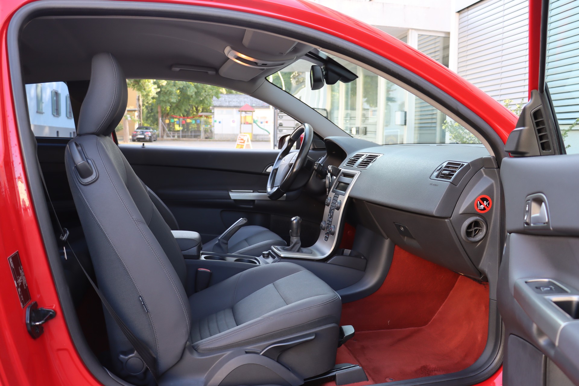 VOLVO C30 2.0 Momentum-image-5
