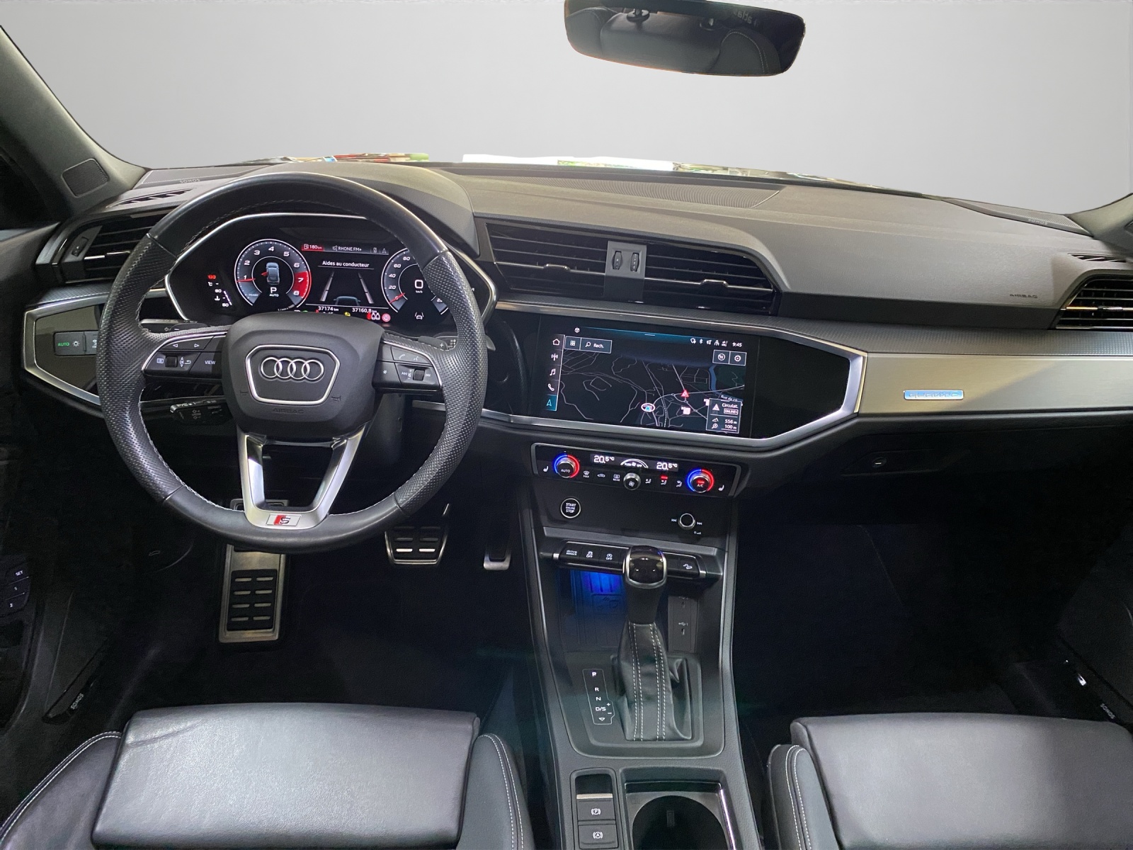 AUDI Q3 Sportback 45 TFSI S line quattro S-tronic-image-11