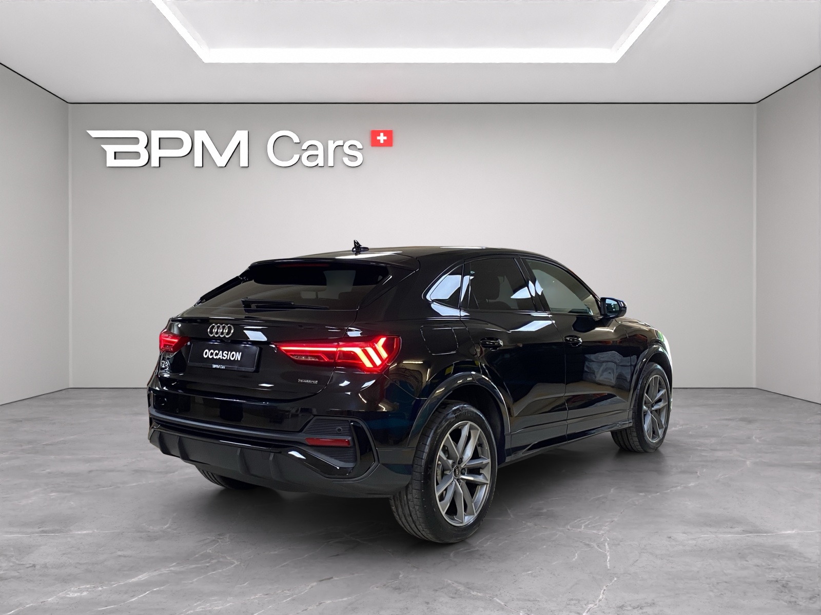 AUDI Q3 Sportback 45 TFSI S line quattro S-tronic-showroom-element-1