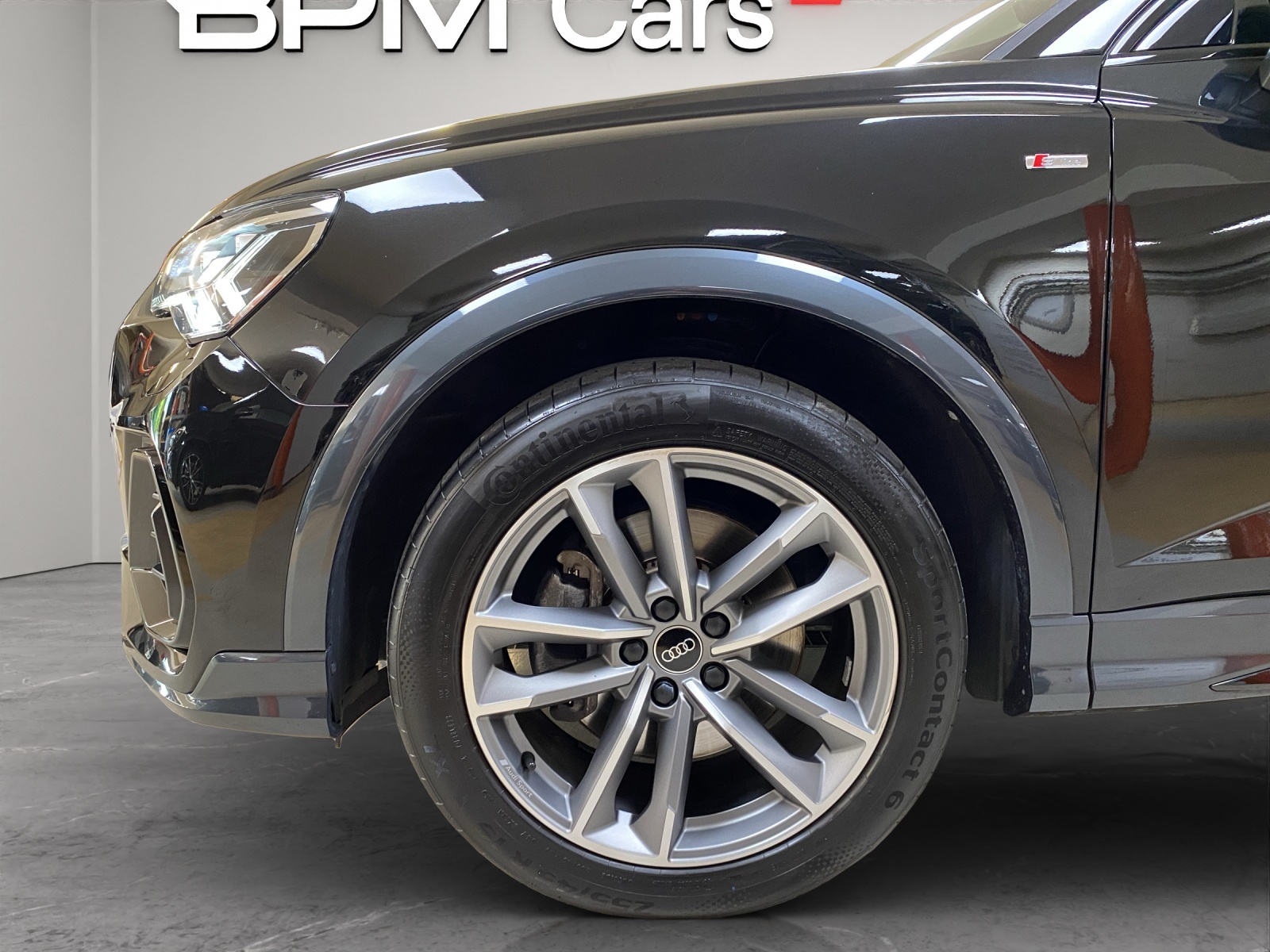 AUDI Q3 Sportback 45 TFSI S line quattro S-tronic-image-6