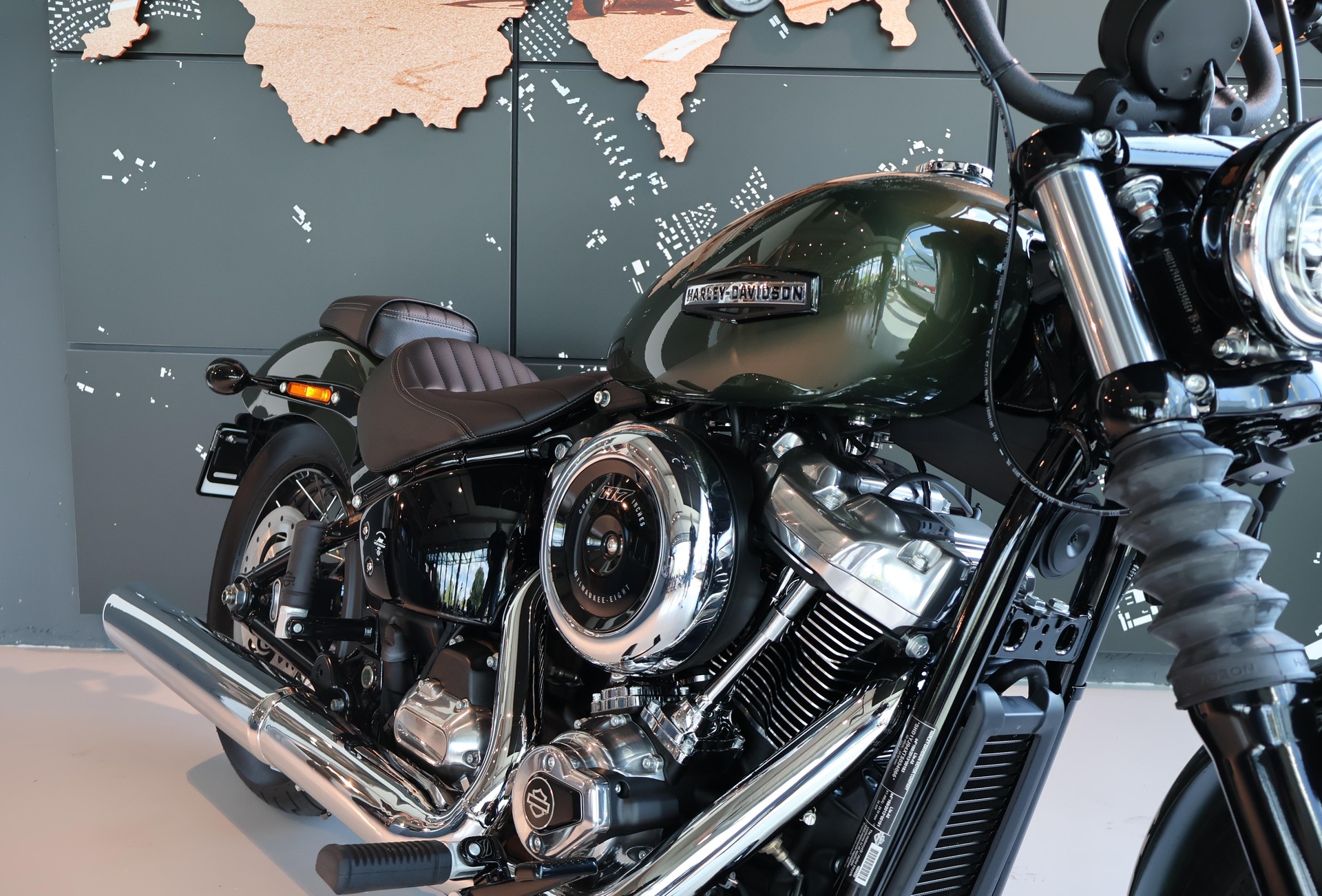 HARLEY-DAVIDSON FXBB Softail Street Bob 117ci-image-4