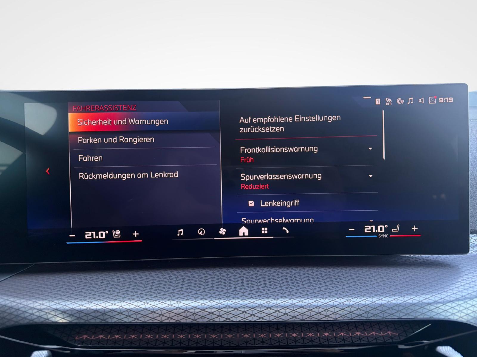 BMW i4 M60-image-14