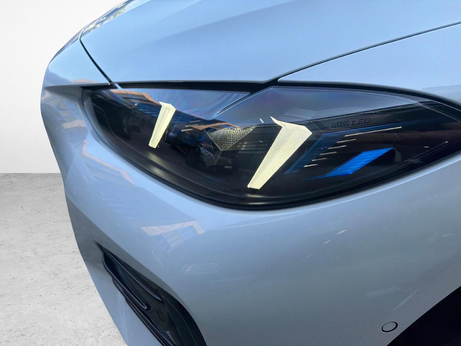 BMW i4 M60-image-17