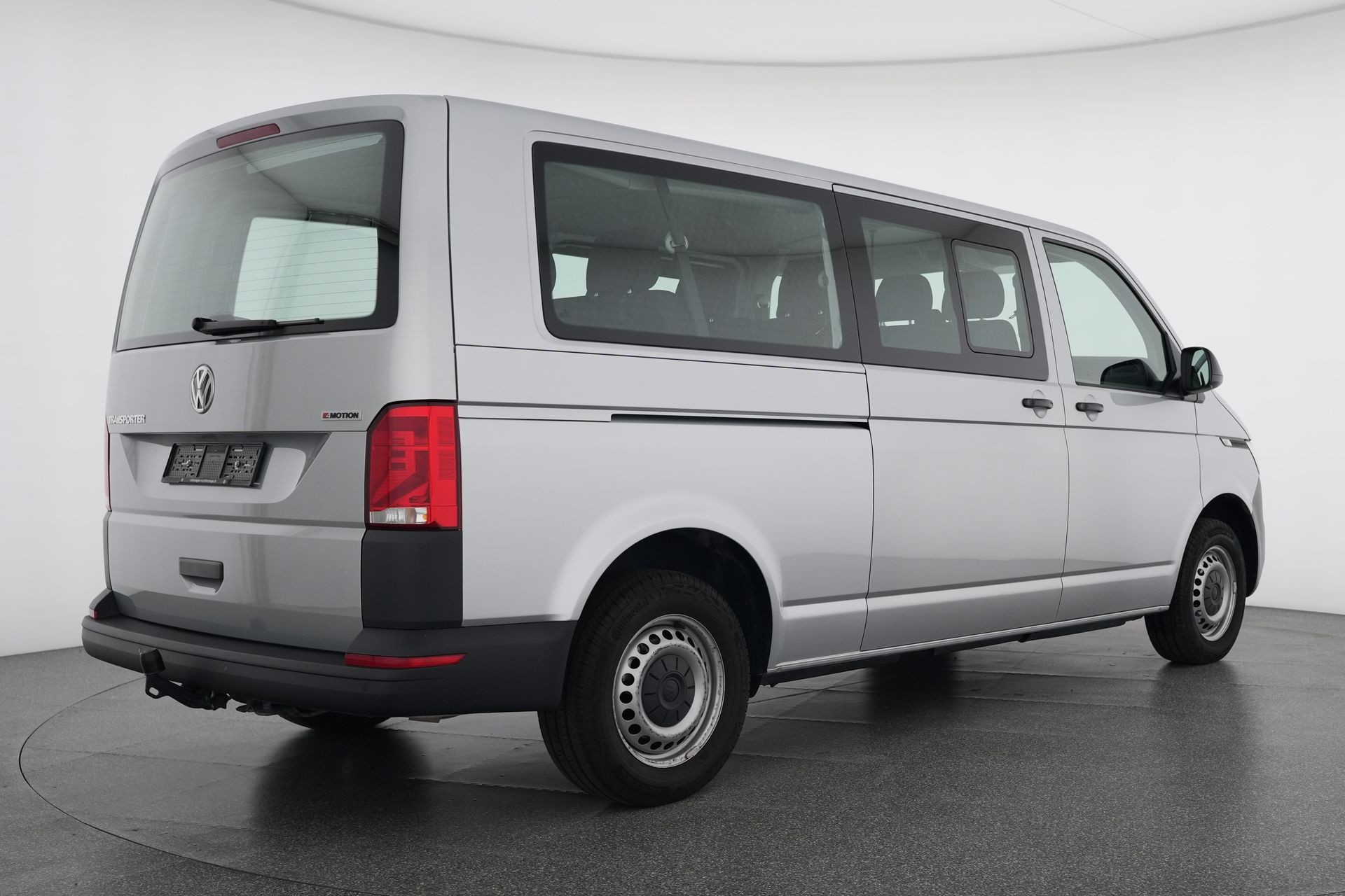 VW T6.1 Caravelle 2.0 TDI Comfortline 4Motion DSG LWB 4x4 mit 9-Plätze-showroom-element-3