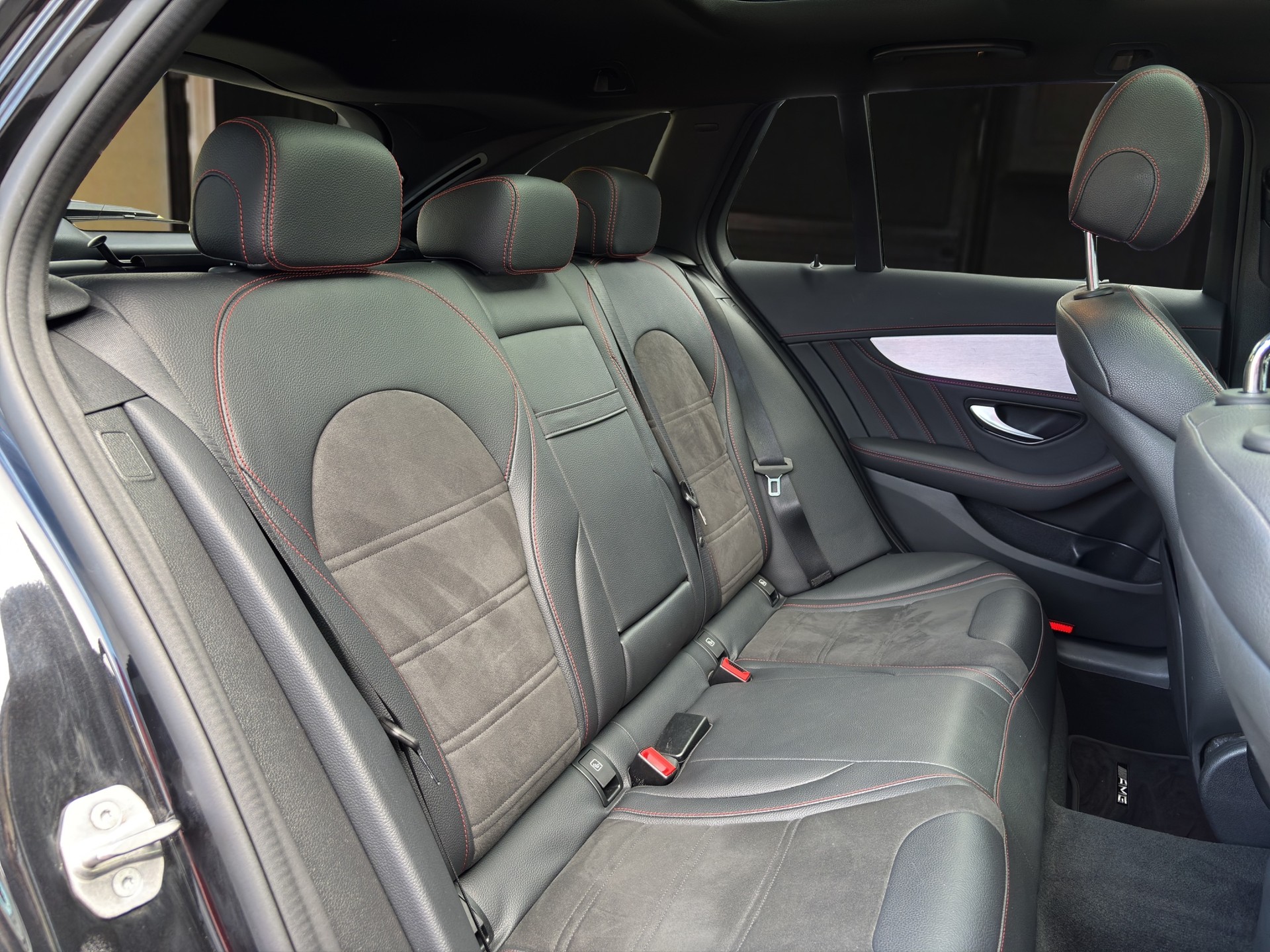 MERCEDES-BENZ C 43 AMG 4matic Kombi-image-13