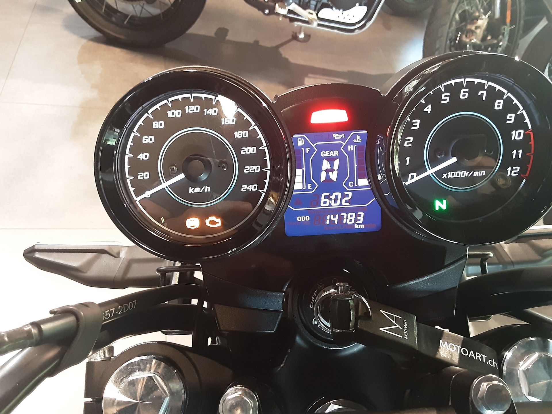 KAWASAKI Z 650 RS-image-6