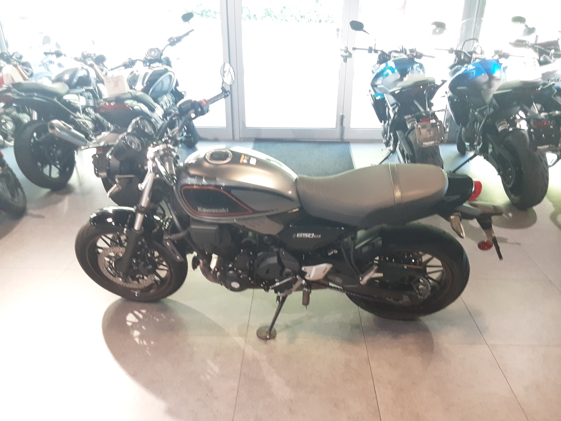 KAWASAKI Z 650 RS-image-1