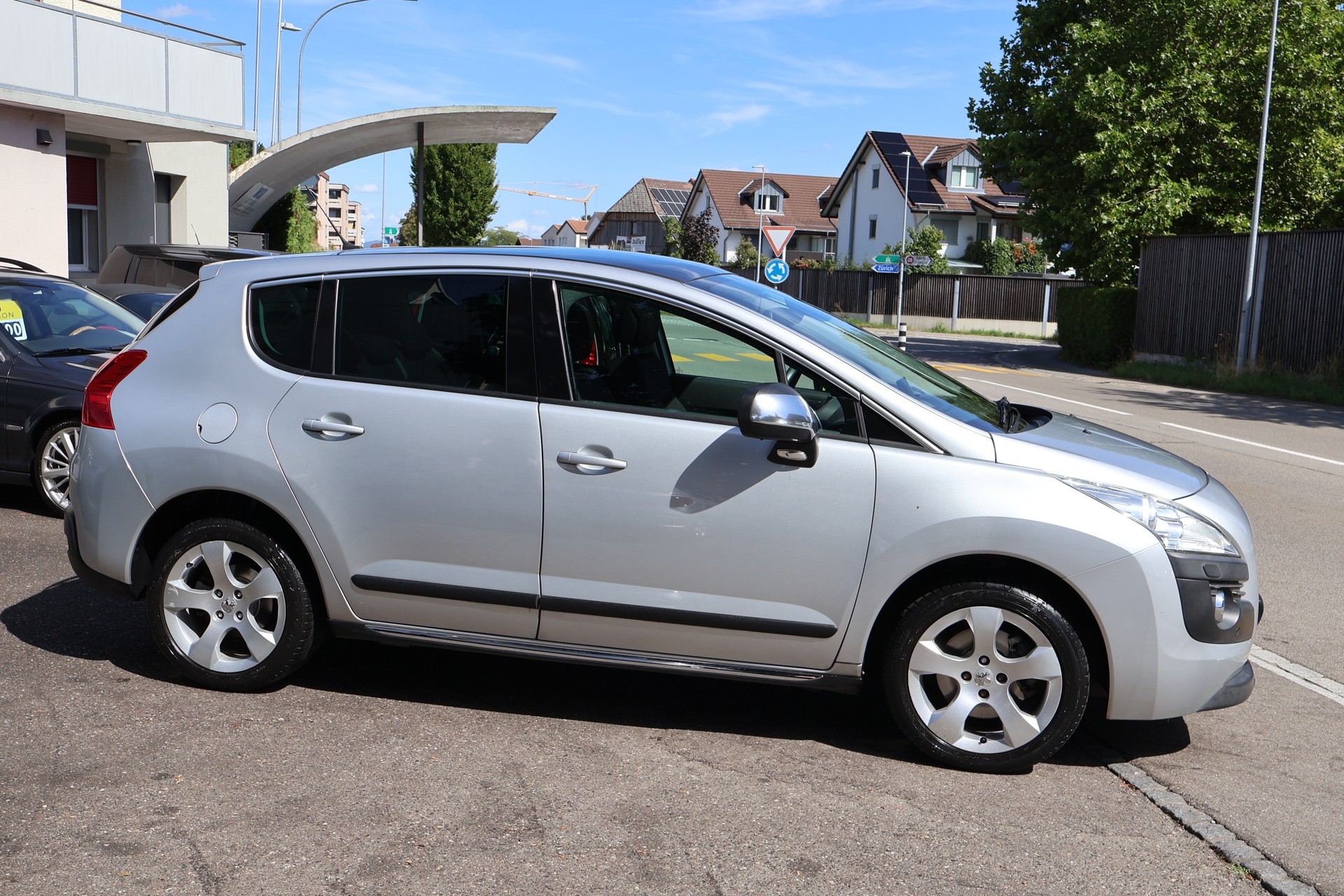 PEUGEOT 3008 1.6 16V T Platinum Tiptronic-image-4