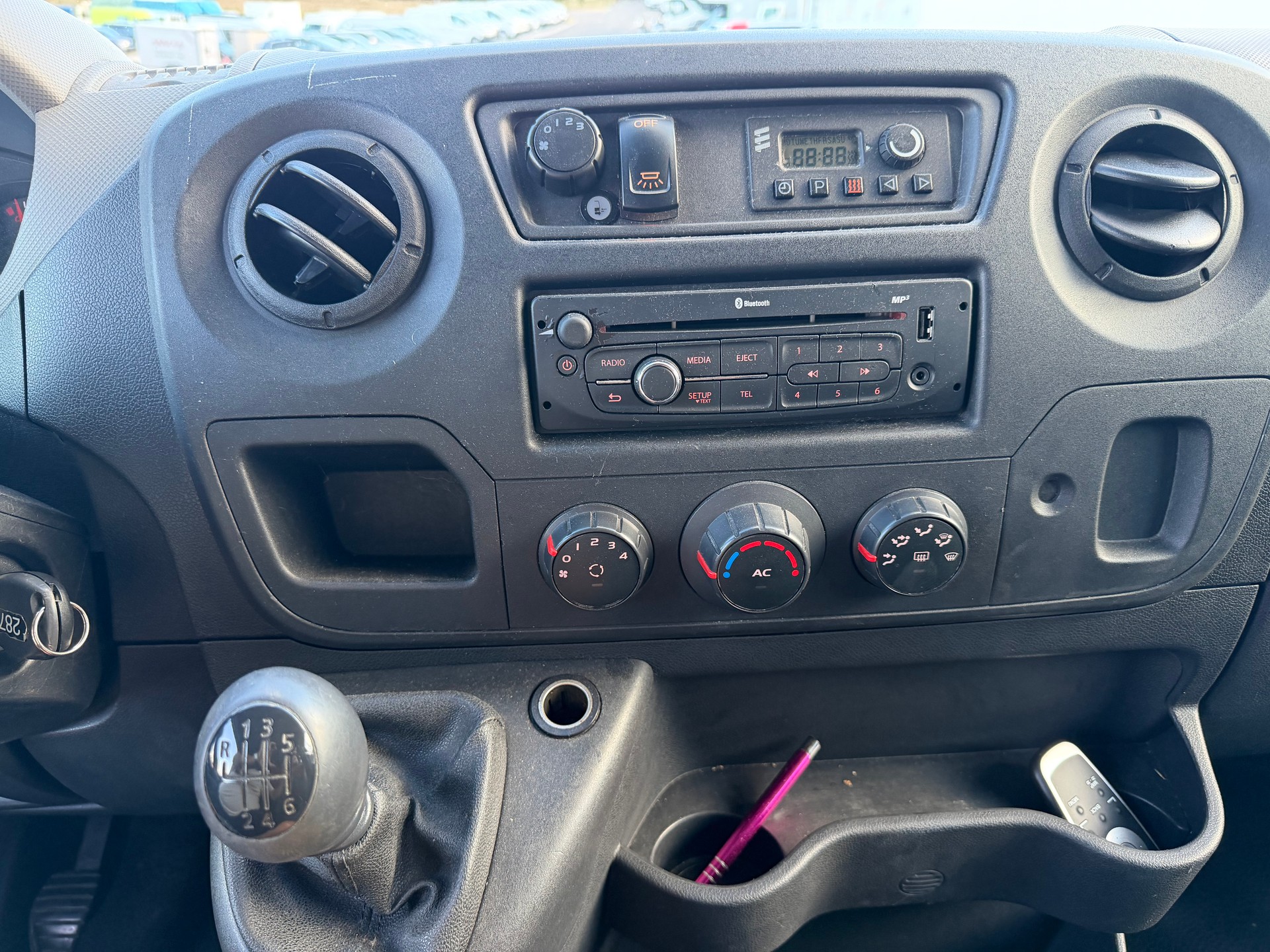 RENAULT Master 2.3 dci 8 plätze Frisch ab MFK-image-11