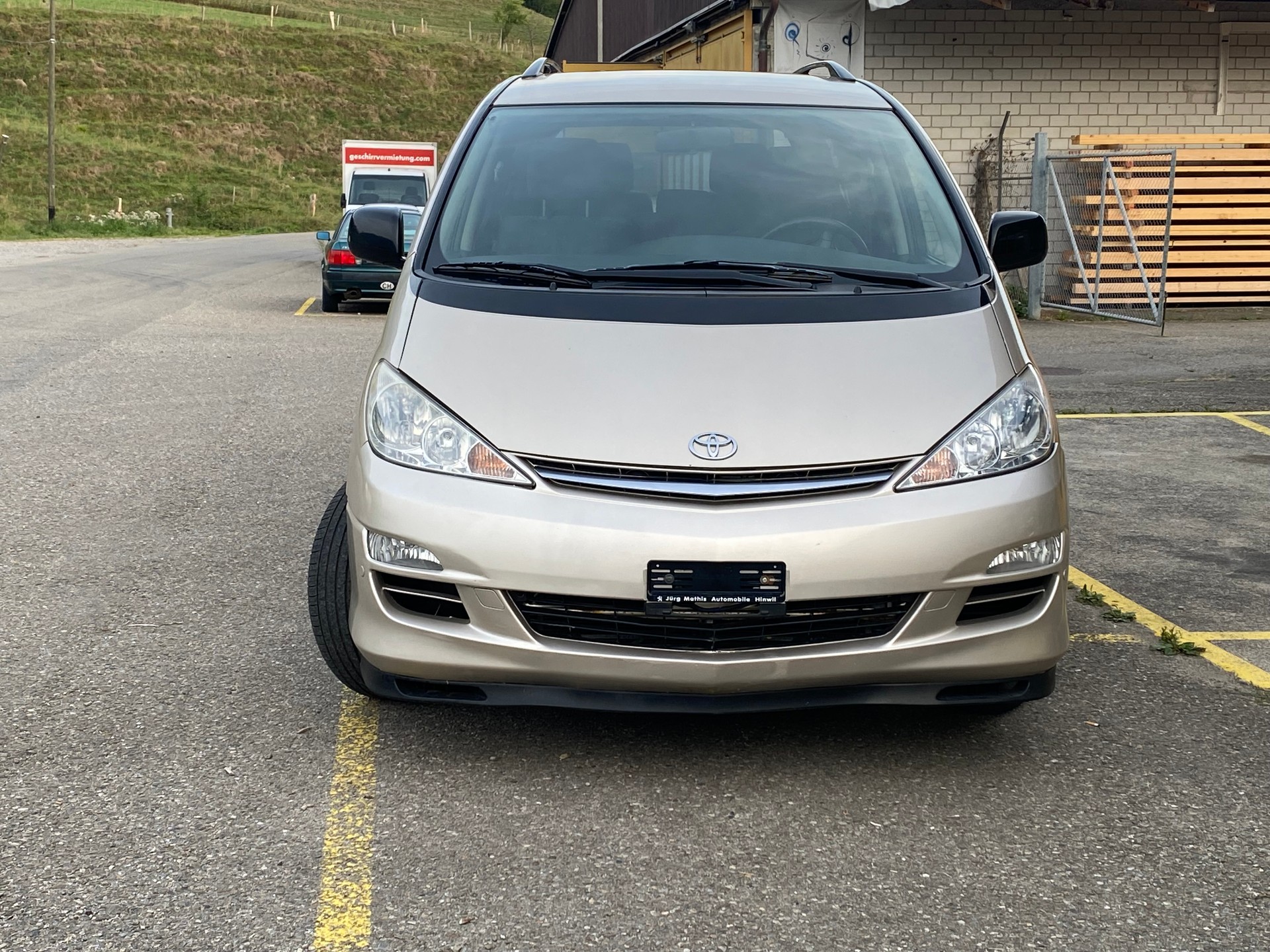 TOYOTA Frisch ab MFK – 8-fach bereift
