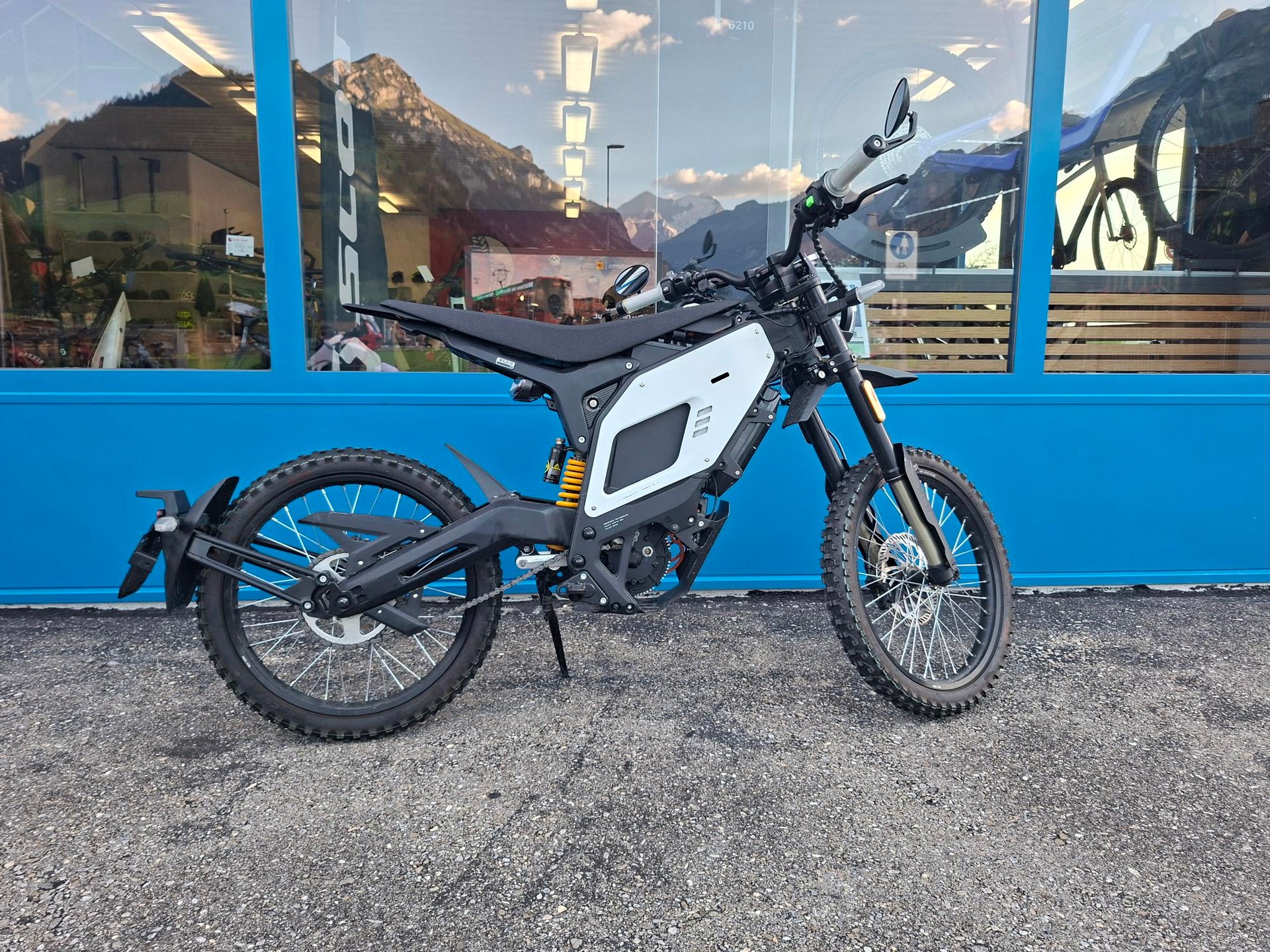 NIU XQi3-image-0