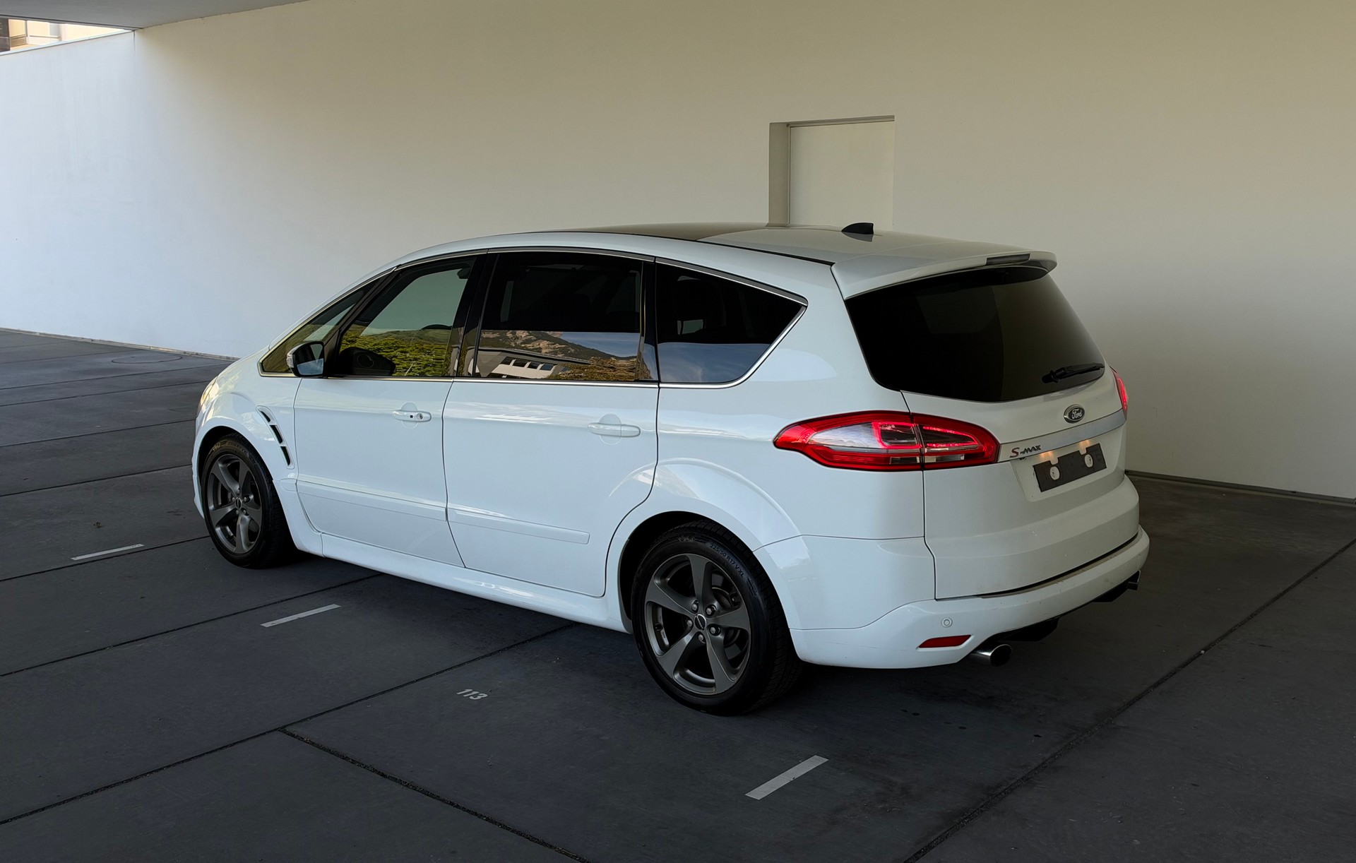 FORD S-Max 2.0 SCTi TitaniumS PowerShift-showroom-element-2