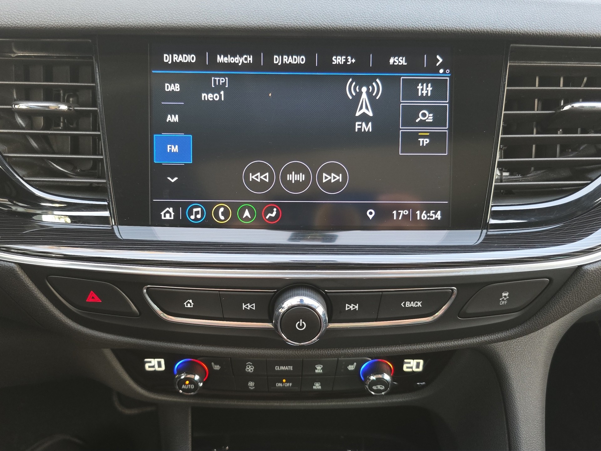 OPEL Insignia 2.0 BiDTI Sports Tourer Excellence 4WD A.-image-12