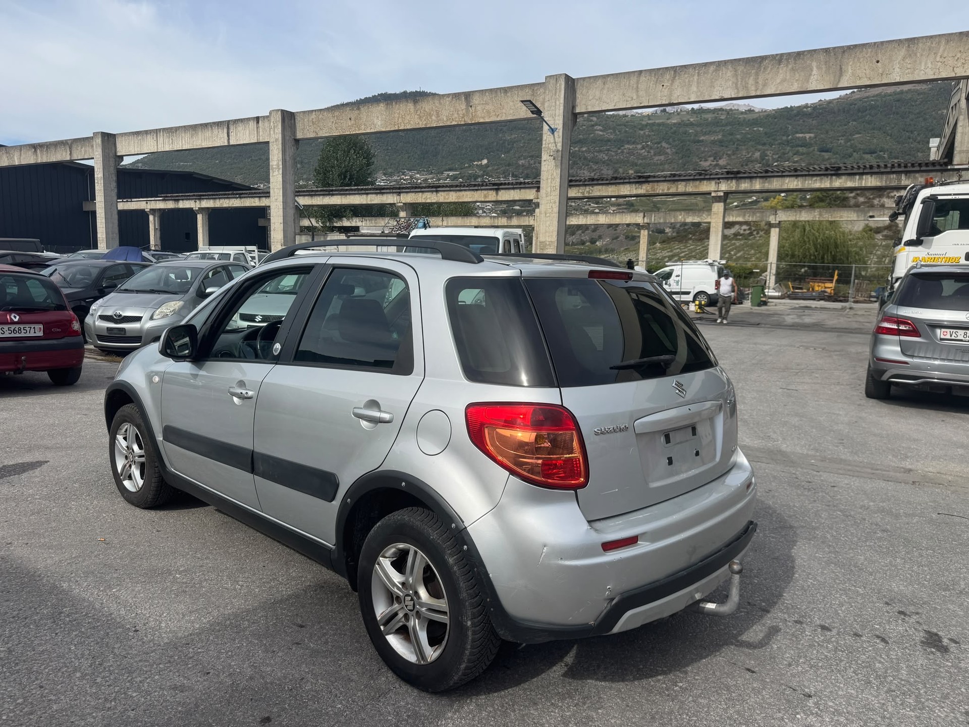 SUZUKI SX4 1.6 16V GL Top Barry 4WD-image-2