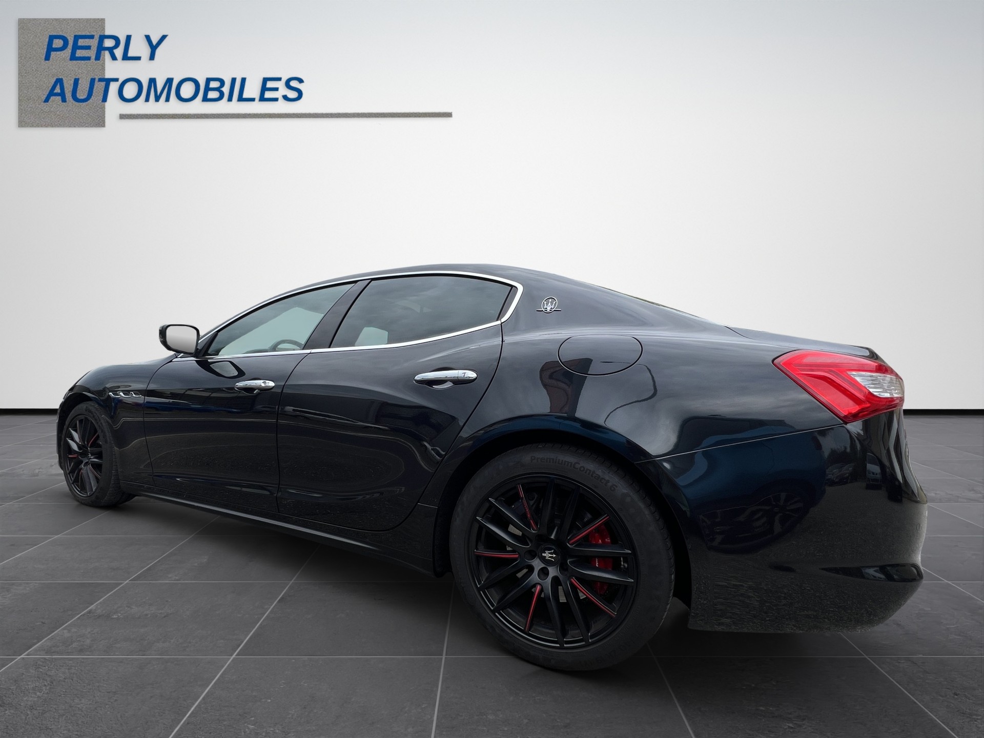 MASERATI Ghibli 3.0 V6 S GranSport Q4-showroom-element-3