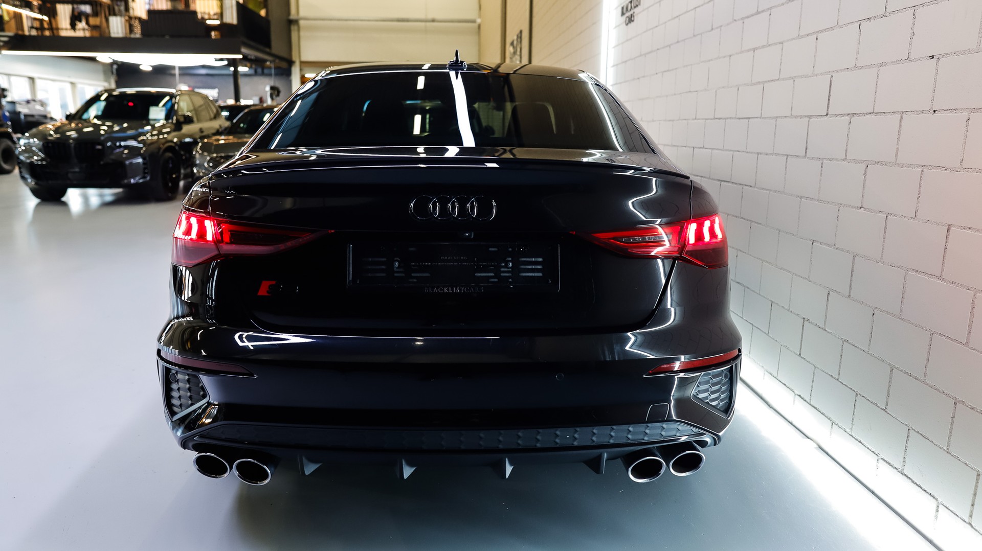 AUDI S3 Limousine 2.0 TFSI quattro S-tronic-image-5