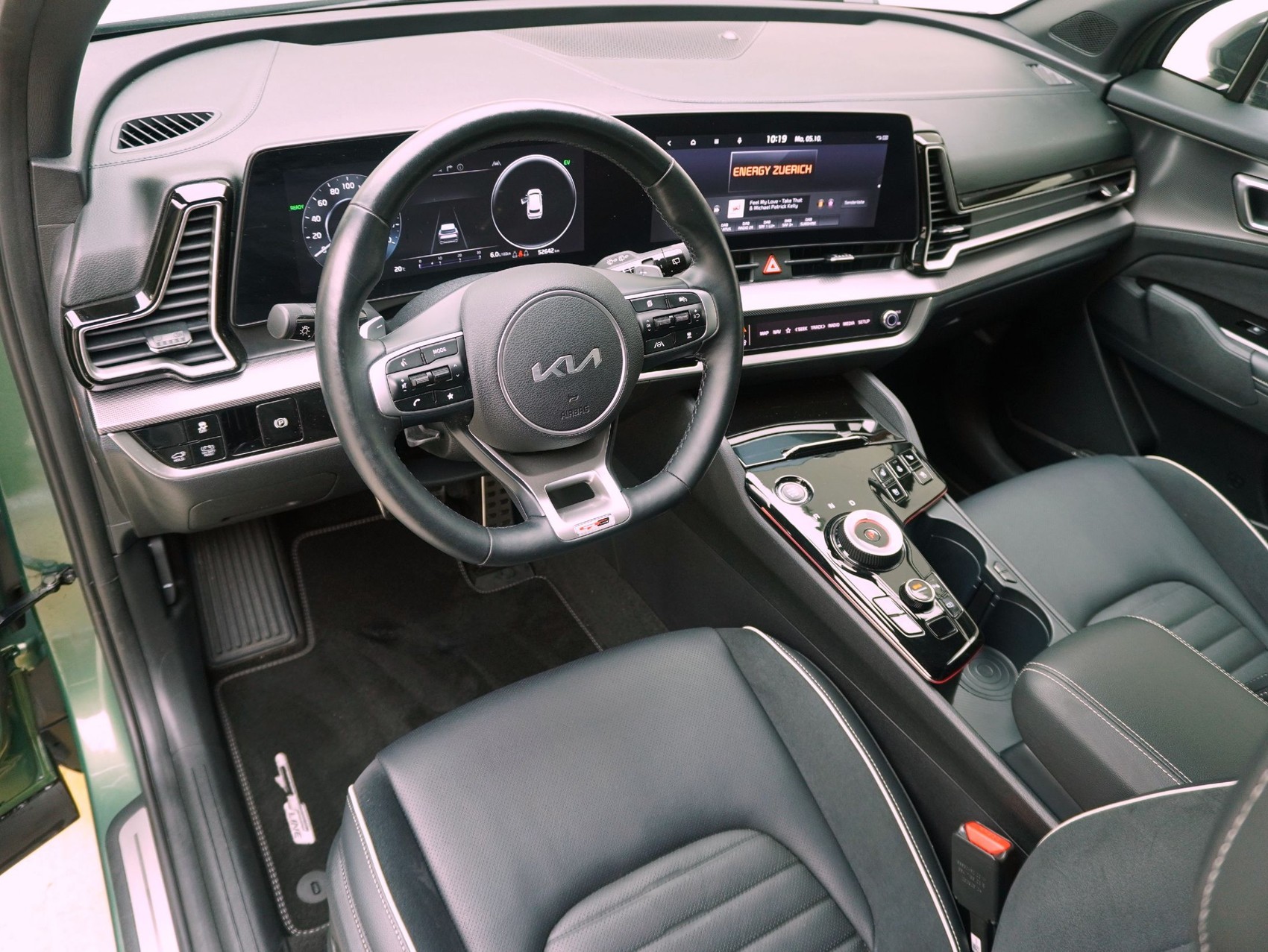KIA Sportage 1.6 T-GDi Hybrid GT-Line-image-11