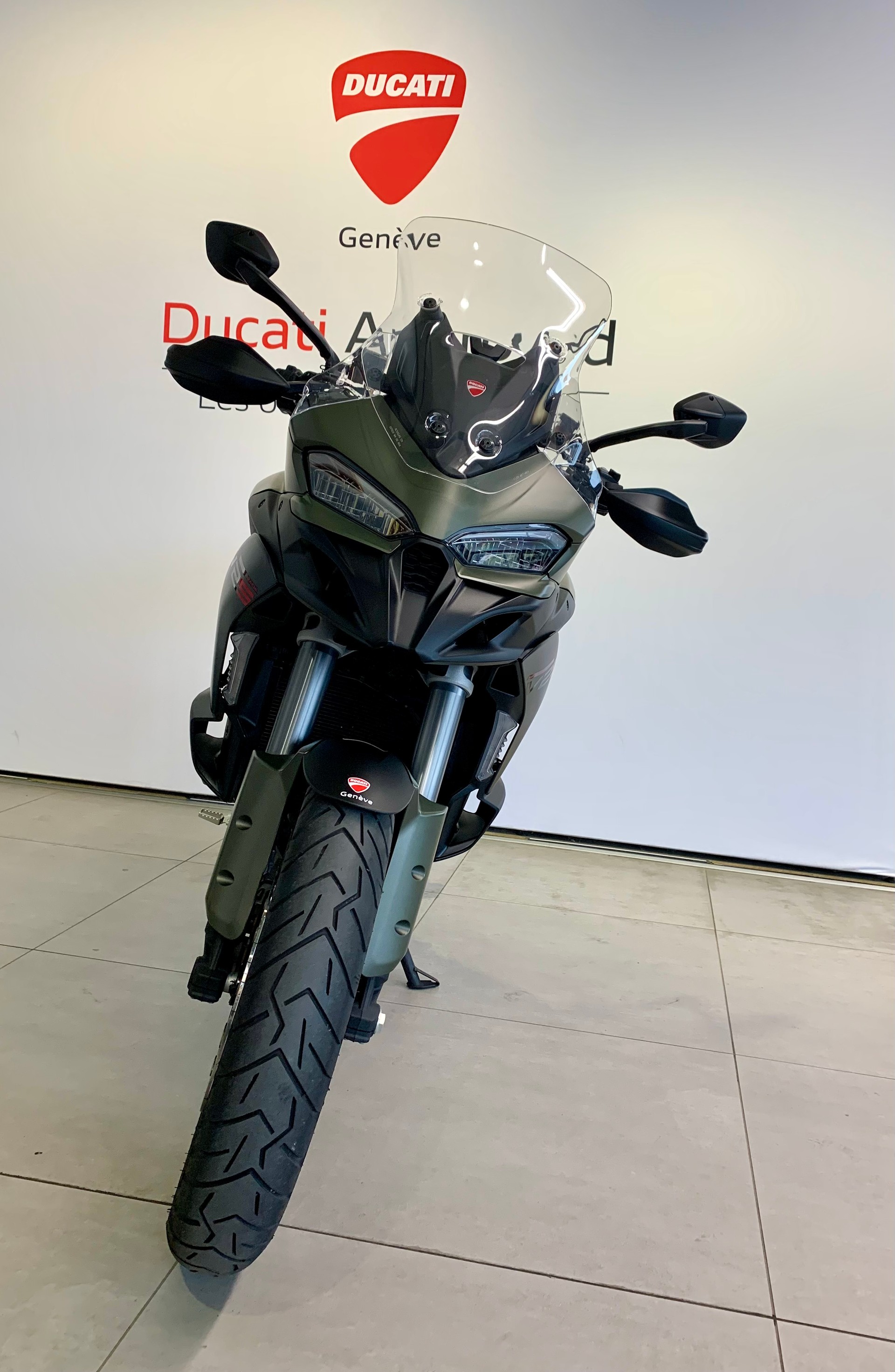 DUCATI Multistrada V2 S-image-2