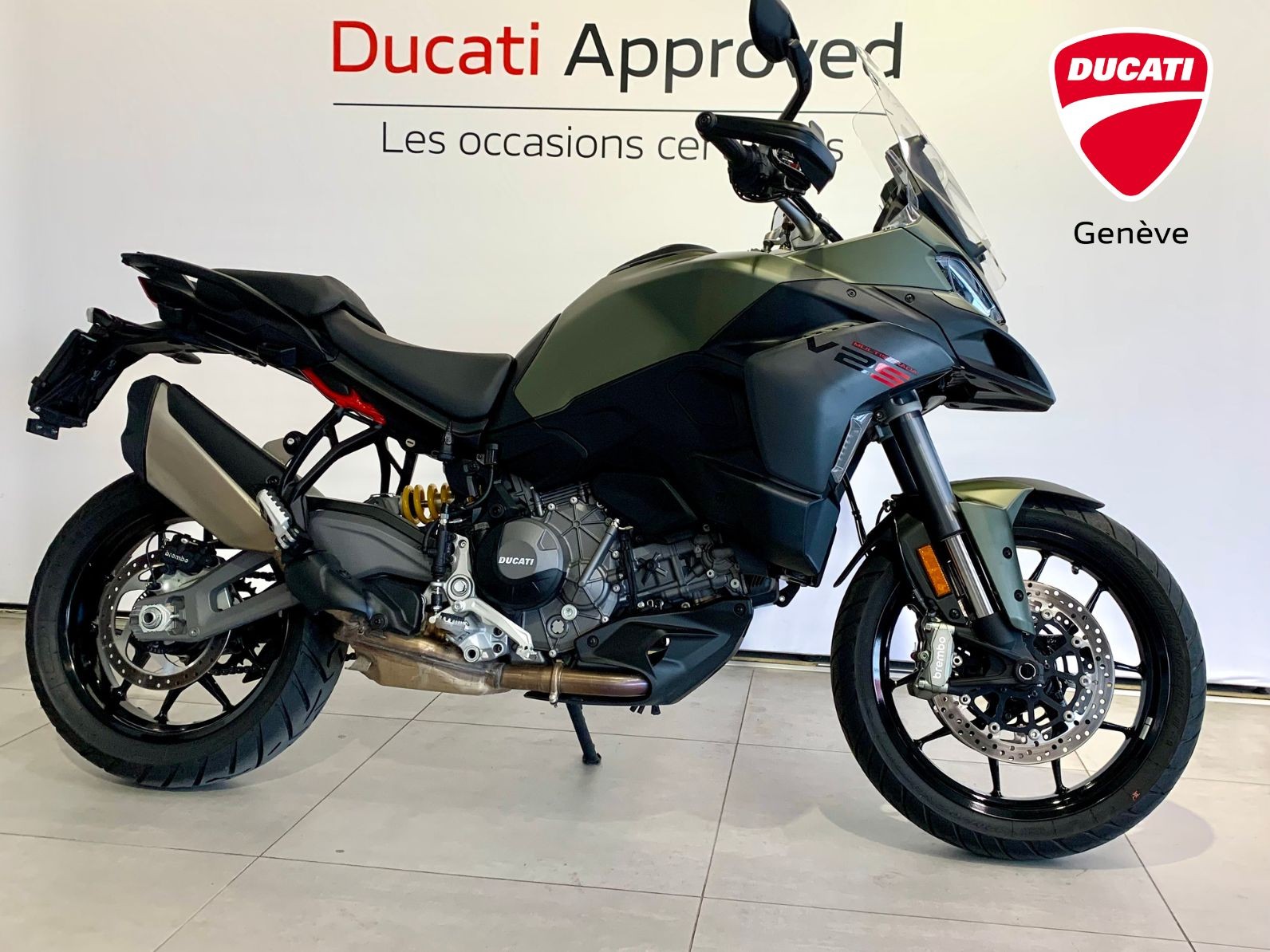 DUCATI Multistrada V2 S-image-0