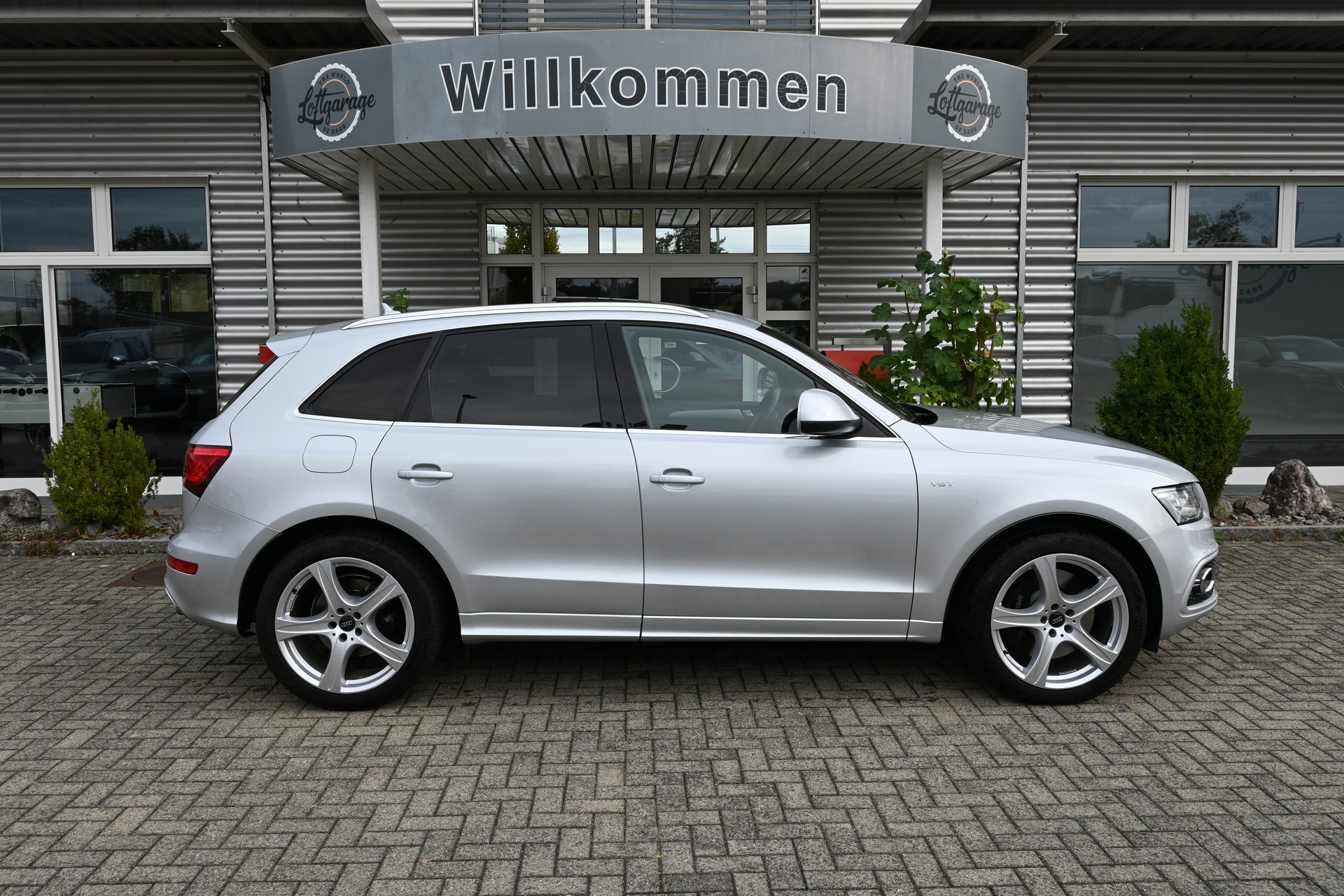 AUDI SQ5 3.0 V6 TDI quattro tiptronic 313PS-image-4