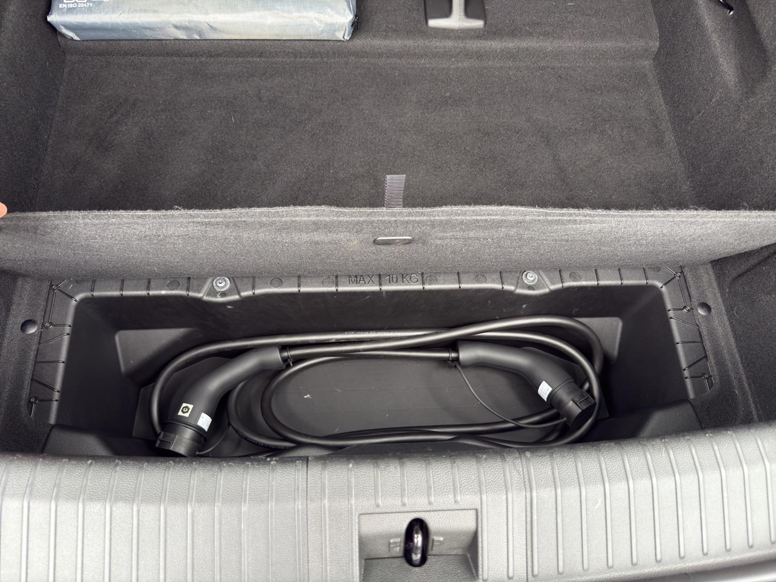 RENAULT Mégane E-TECH EV60 Iconic-image-14