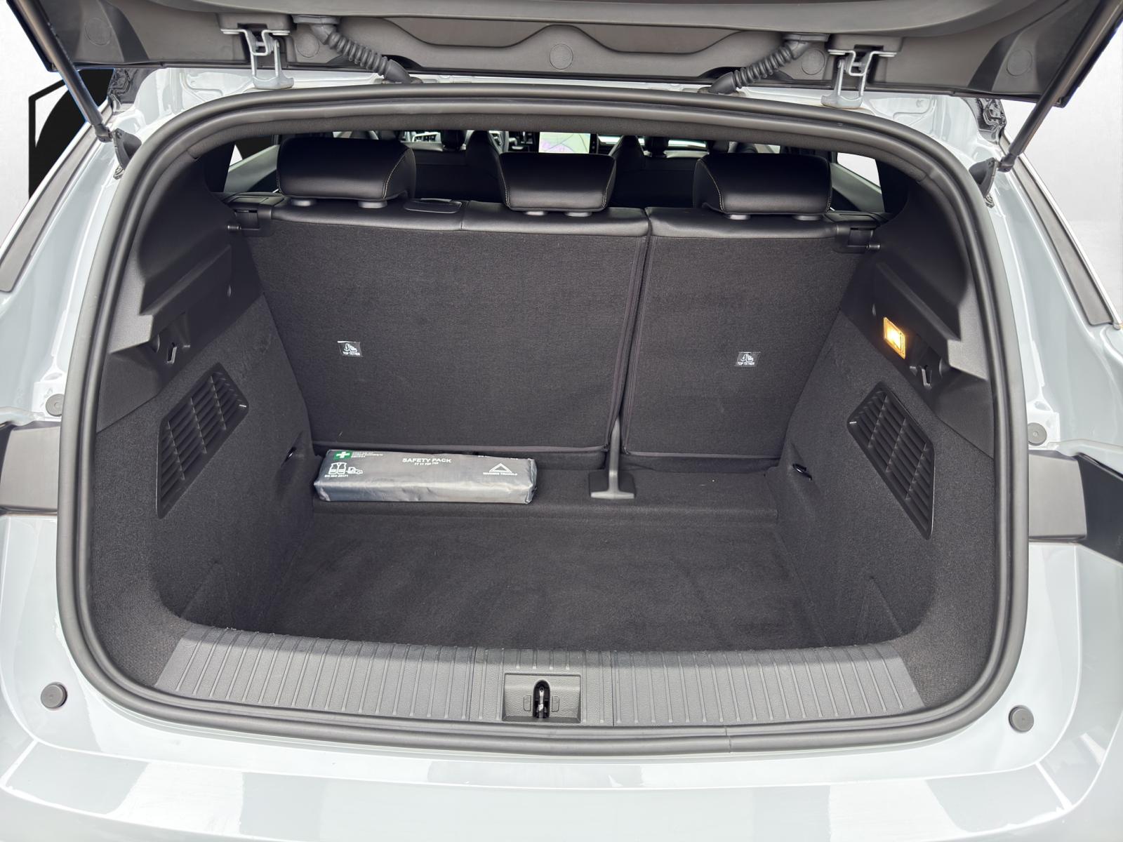 RENAULT Mégane E-TECH EV60 Iconic-image-13