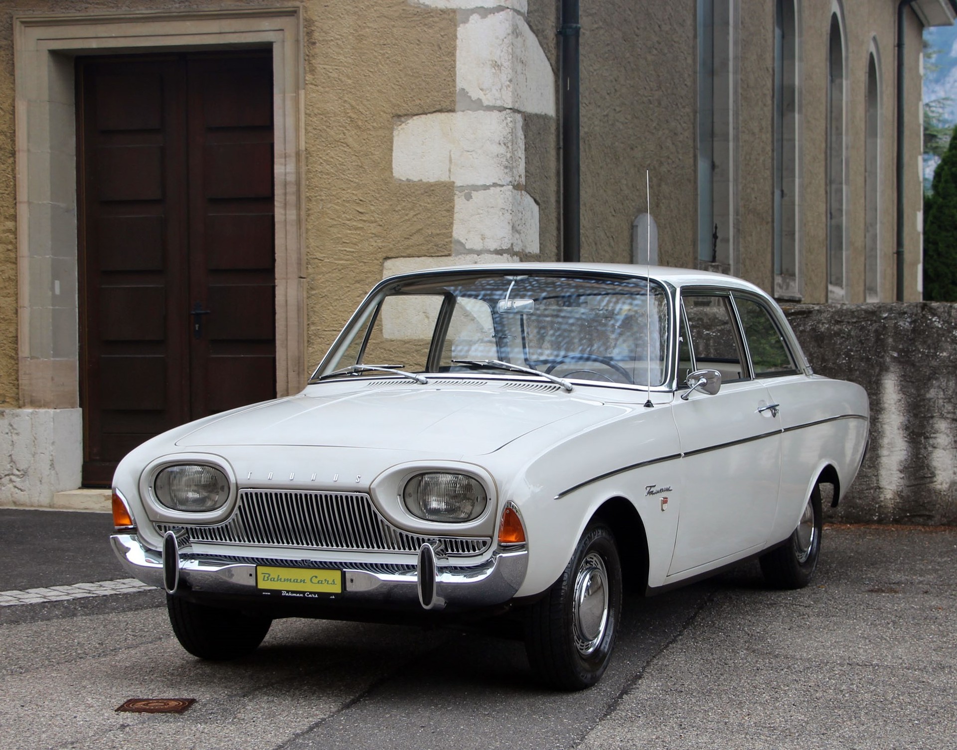 FORD Taunus 17M P3TS-showroom-element-2