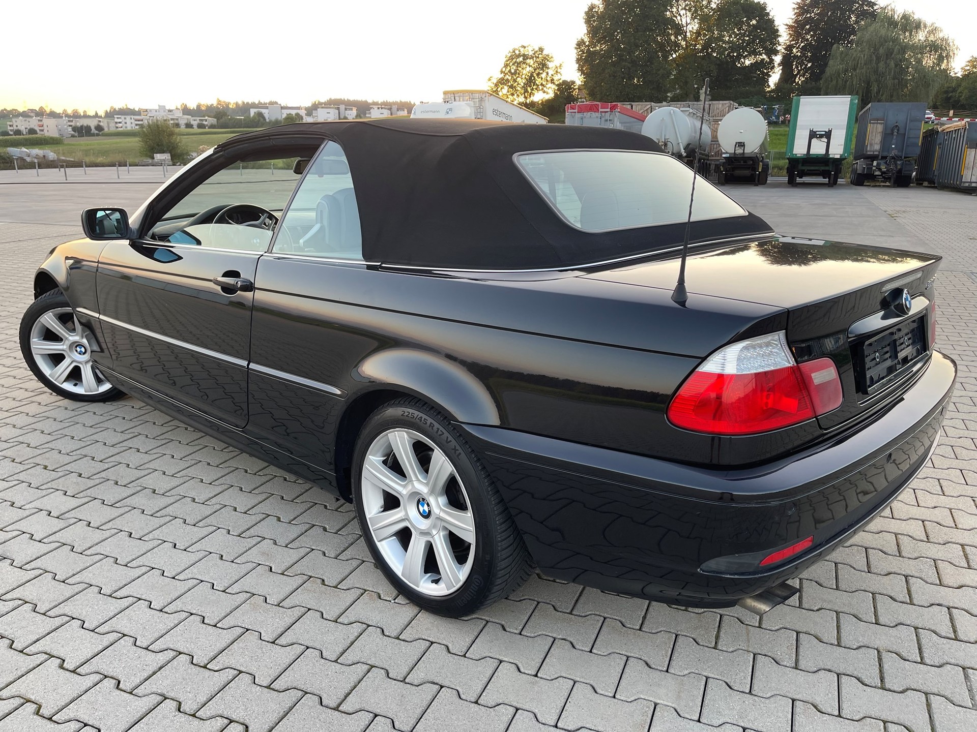 BMW 320Ci Cabriolet-image-6